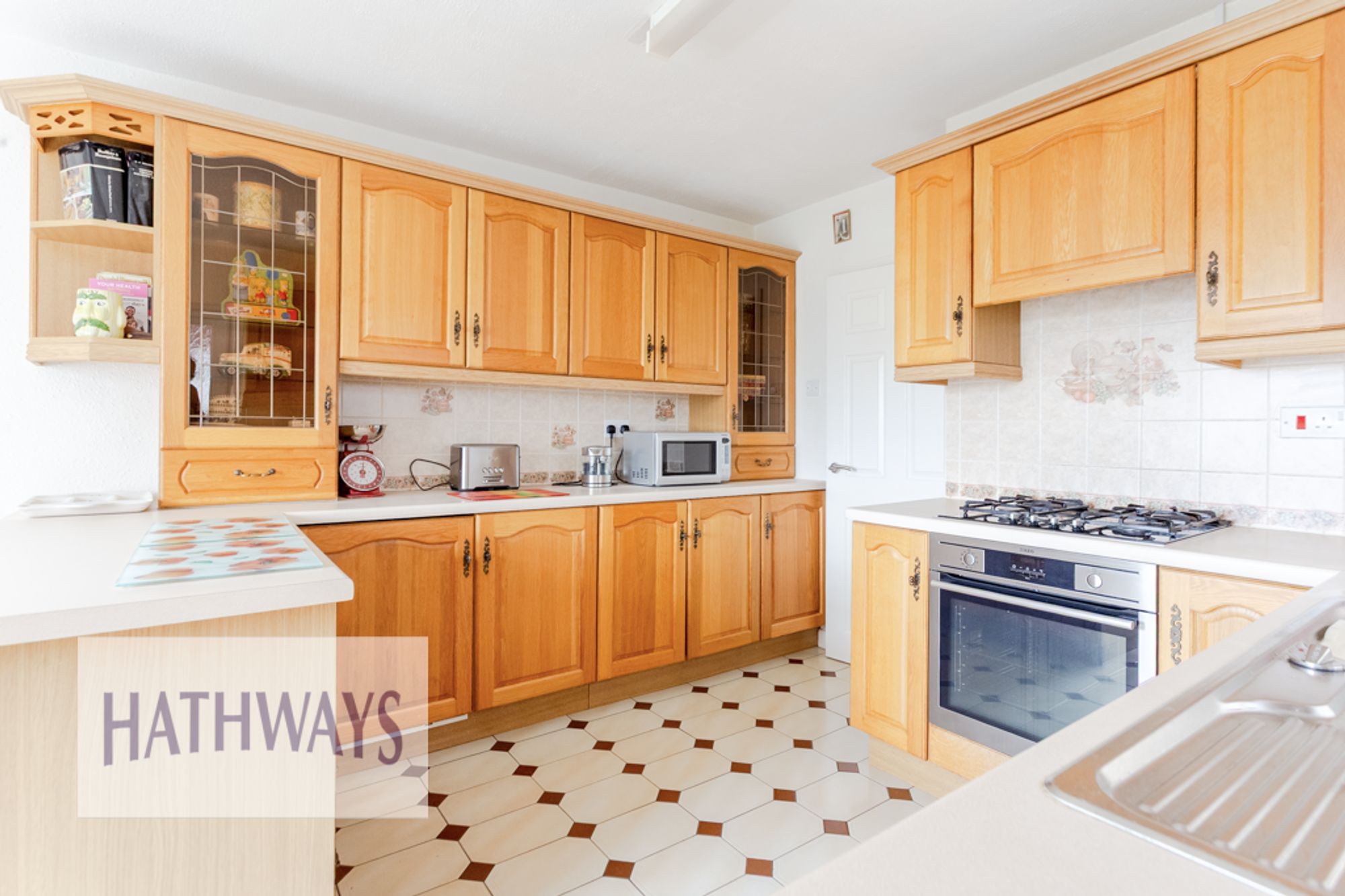 3 bed for sale in Brunel Road, Cwmbran  - Property Image 18