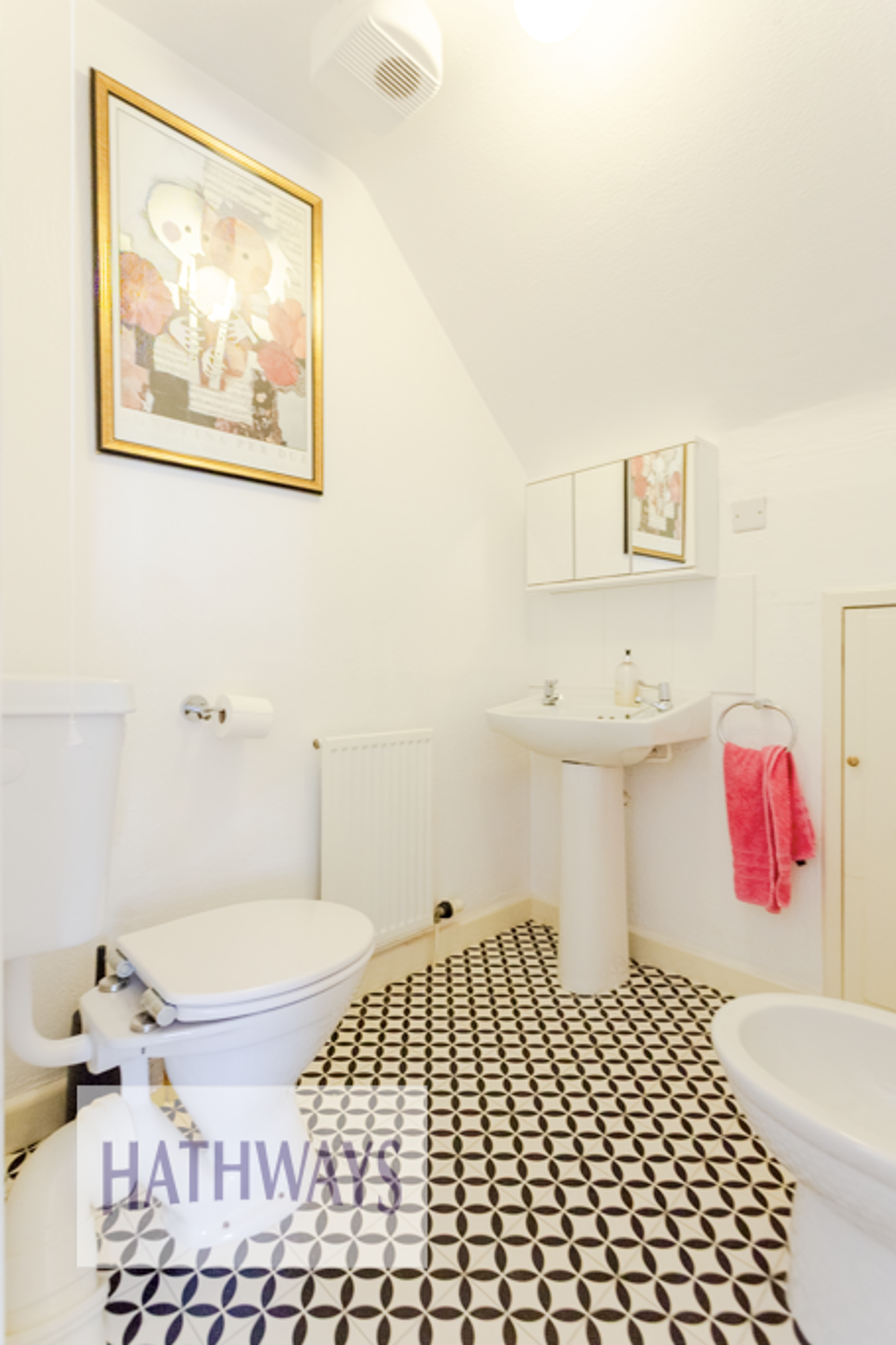 3 bed for sale in Brunel Road, Cwmbran  - Property Image 34