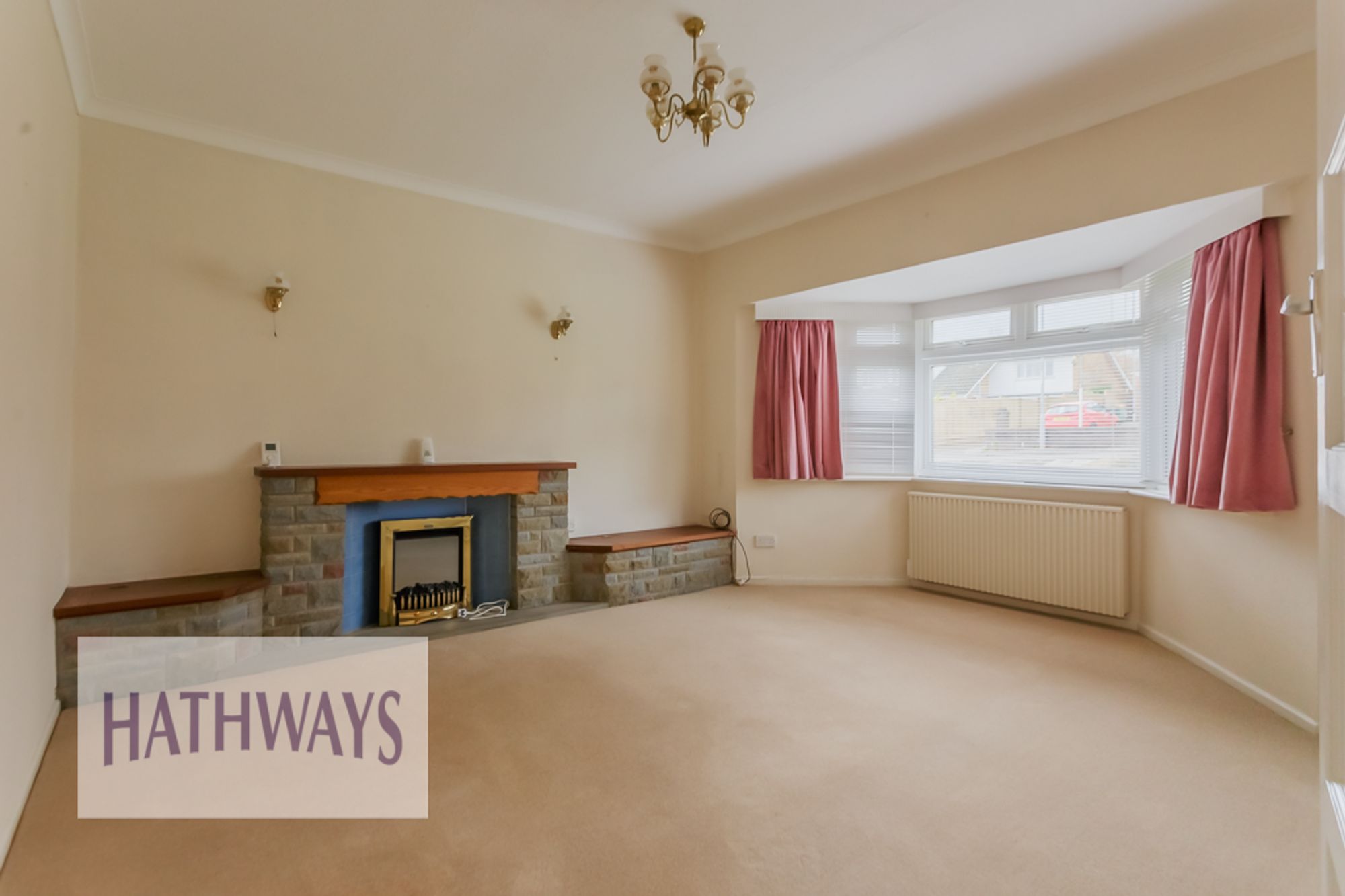 3 bed for sale in Tregarn Road, Newport  - Property Image 3