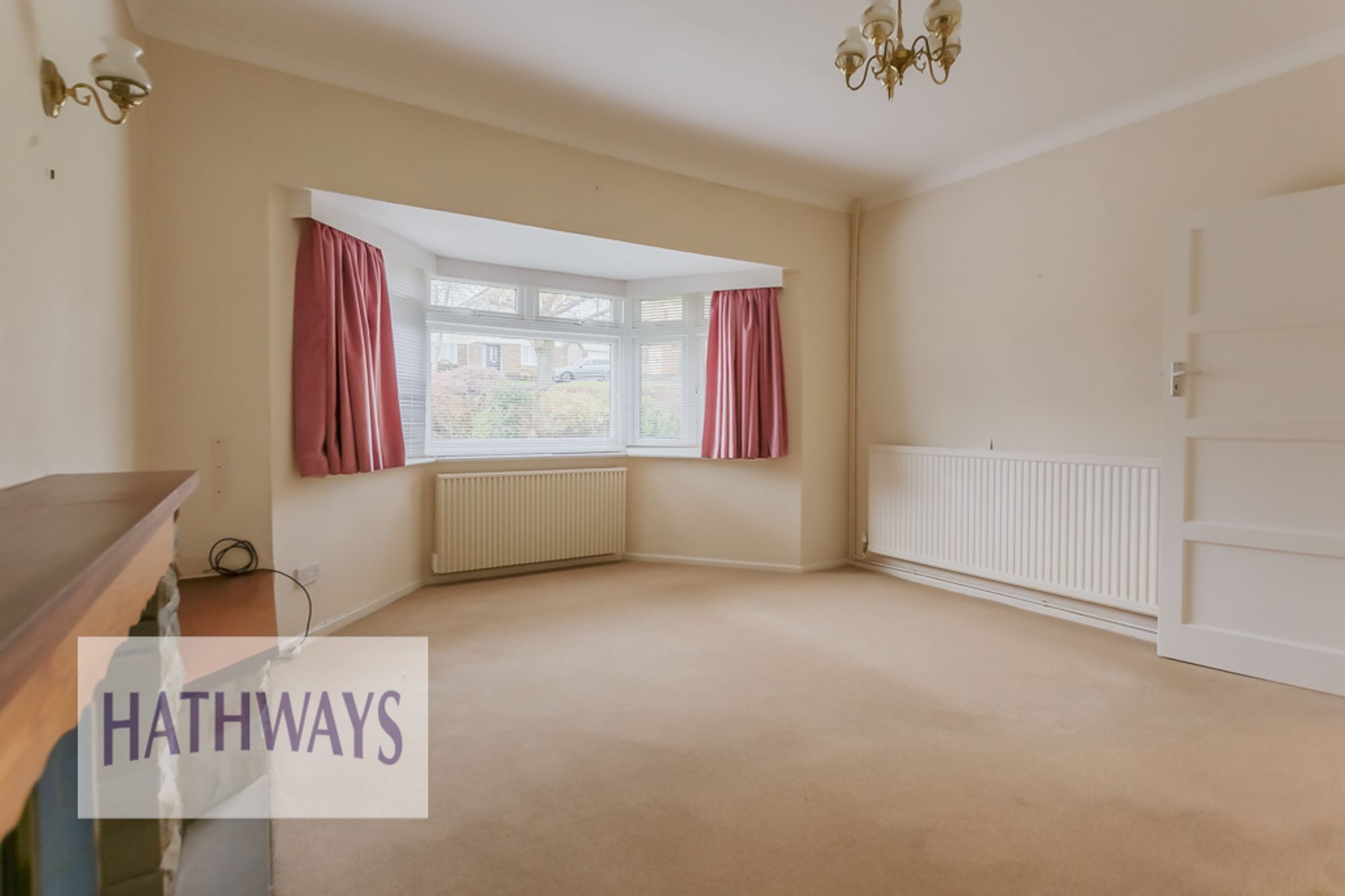 3 bed for sale in Tregarn Road, Newport  - Property Image 4