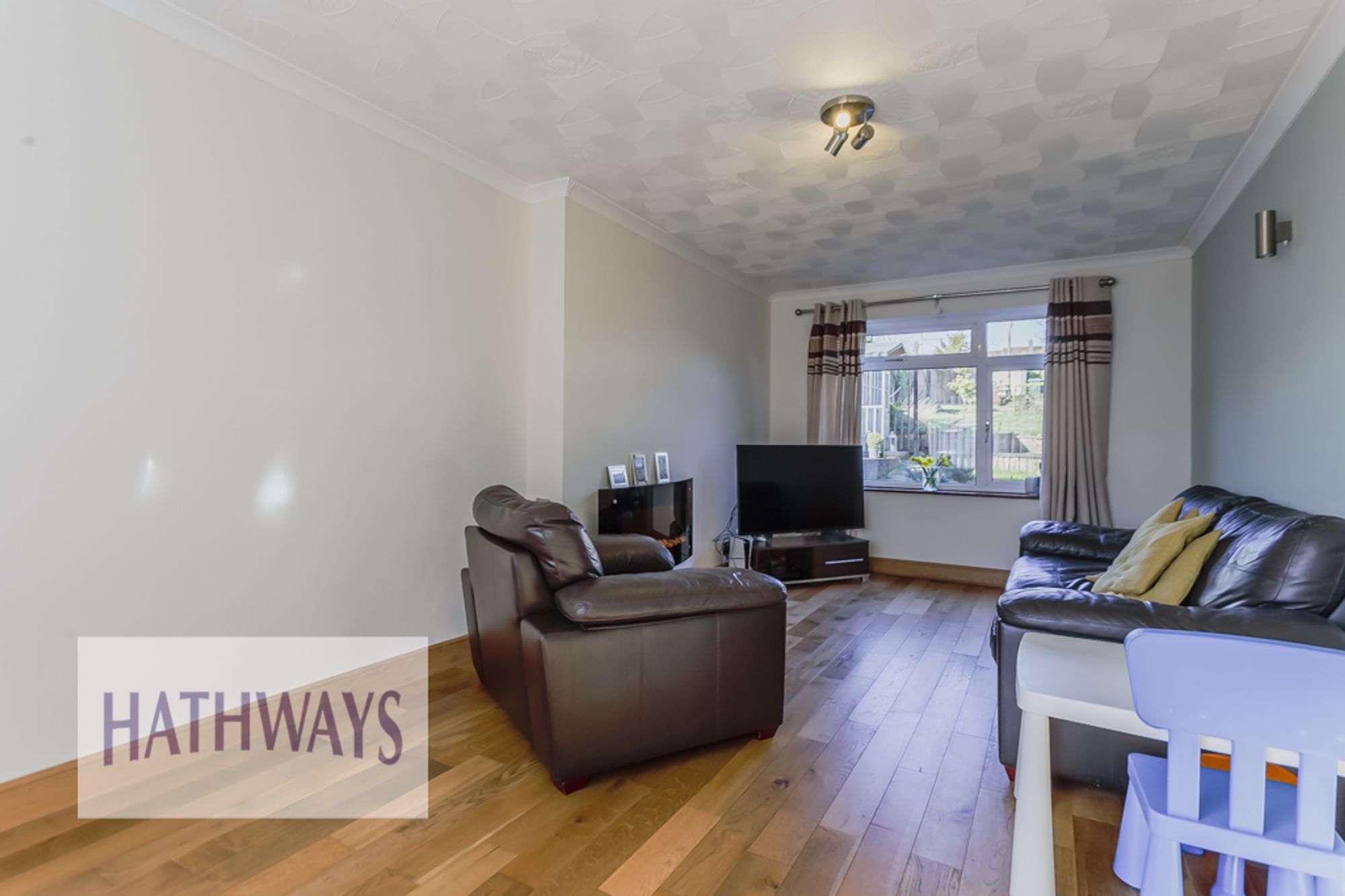 3 bed terraced house for sale in Bryncelyn Road, Cwmbran  - Property Image 6