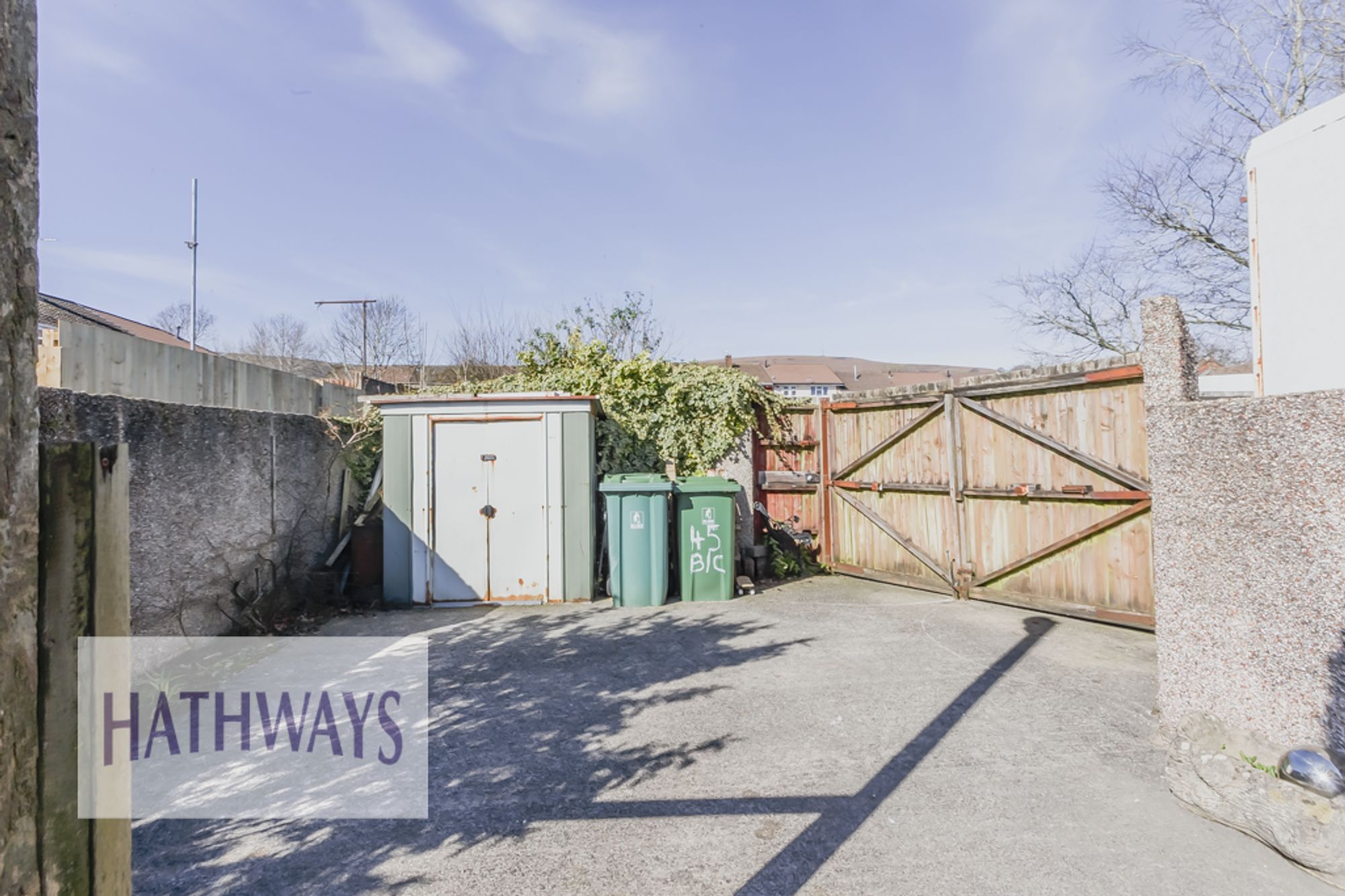 3 bed terraced house for sale in Bryncelyn Road, Cwmbran  - Property Image 37