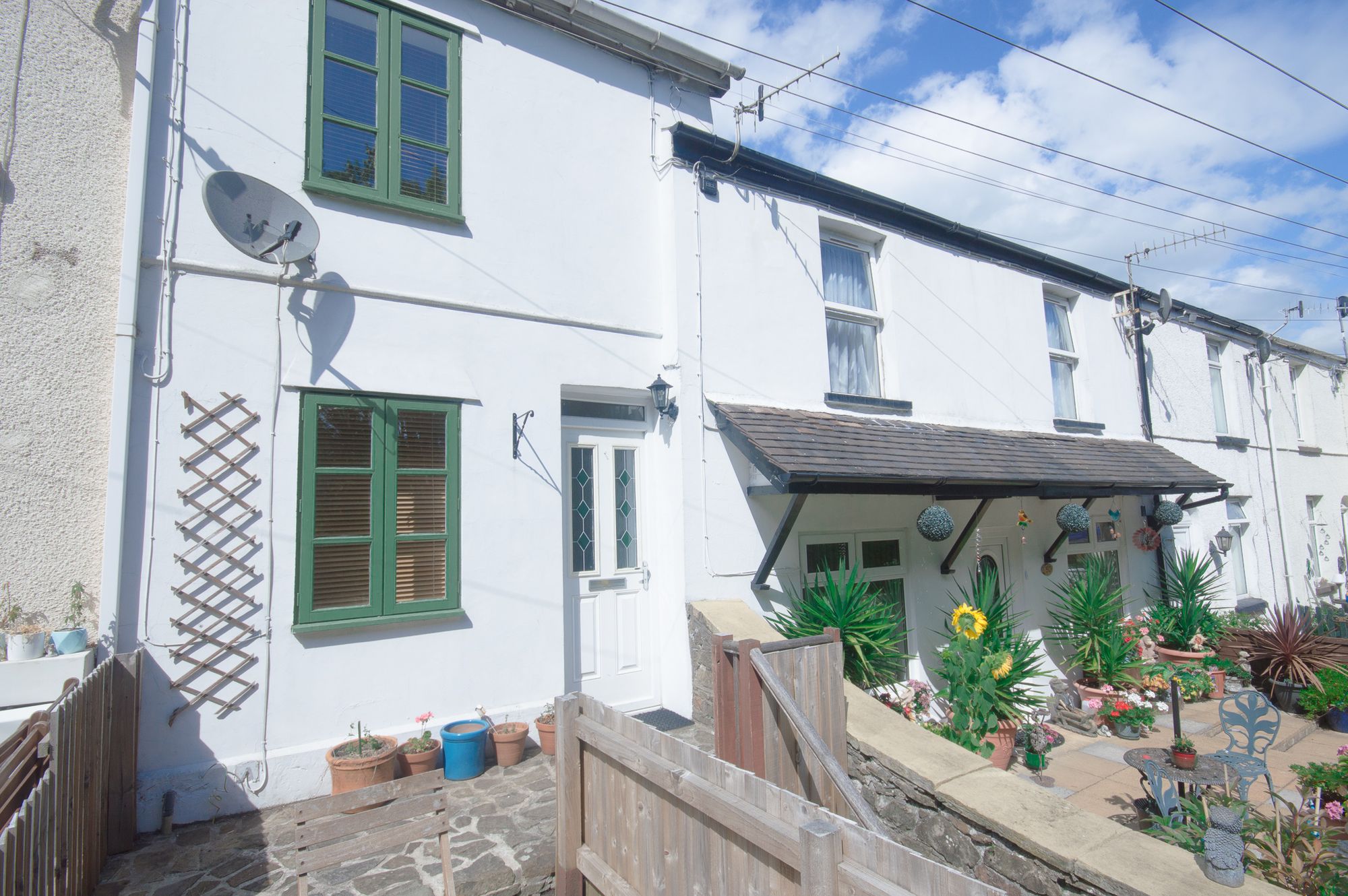 2 bed terraced house to rent in Albion Road, Pontypool  - Property Image 1