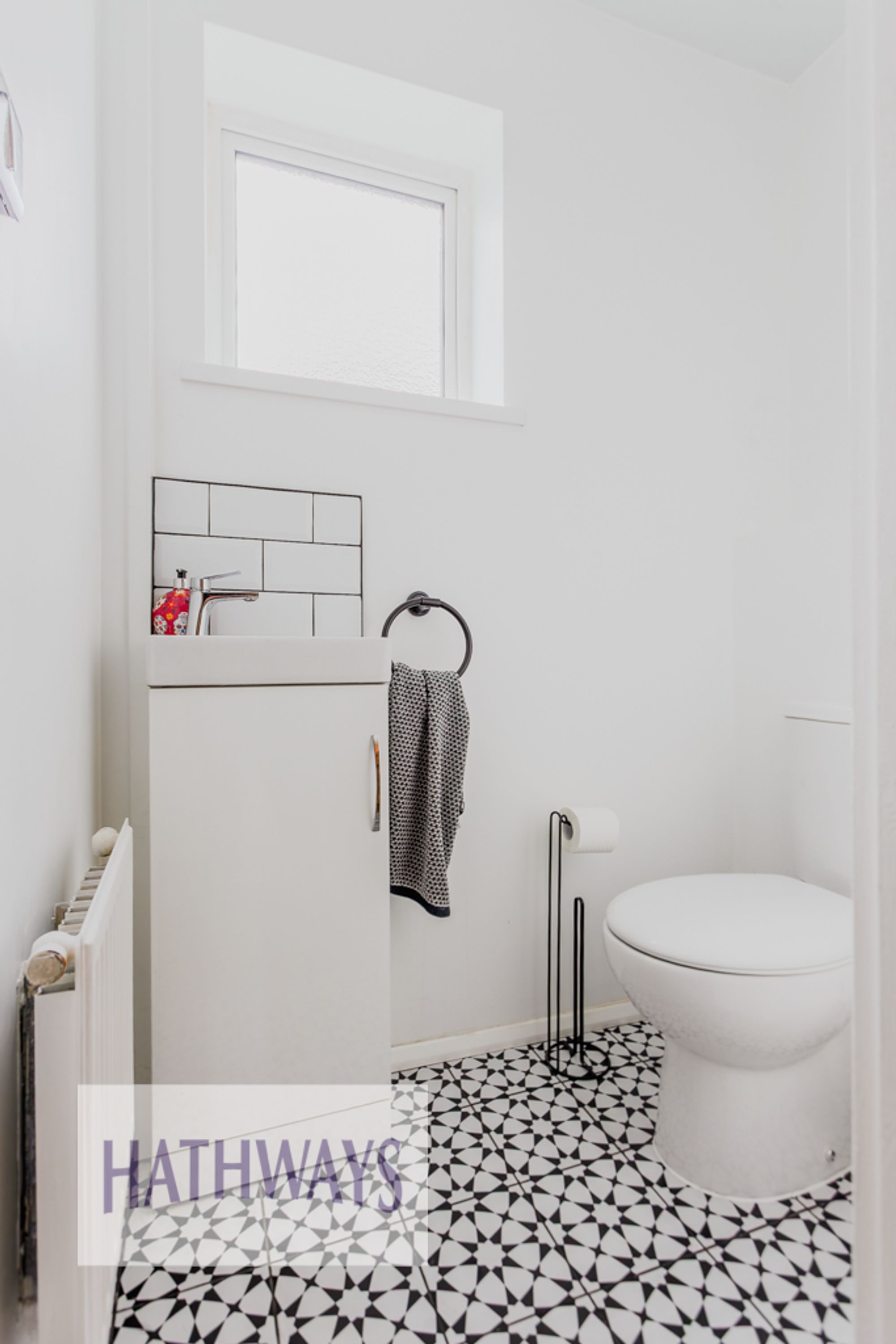 4 bed end of terrace house for sale in Windsor Road, Cwmbran 12