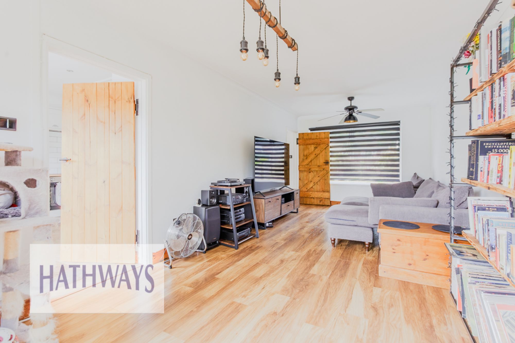 4 bed end of terrace house for sale in Windsor Road, Cwmbran  - Property Image 8