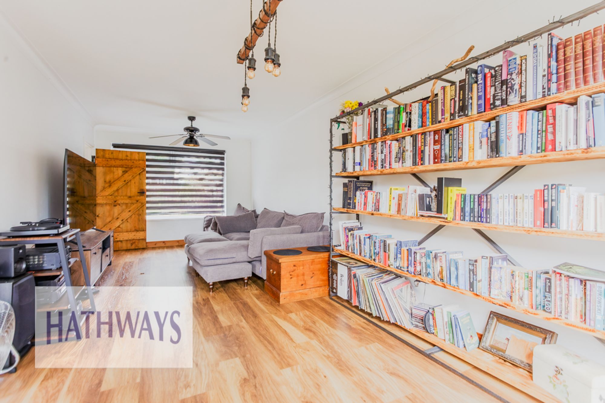 4 bed end of terrace house for sale in Windsor Road, Cwmbran 5