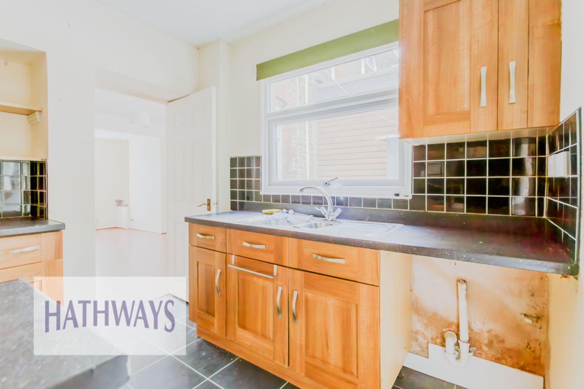 2 bed mid-terraced house for sale in Afon Llwyd Terrace, Pontypool 7