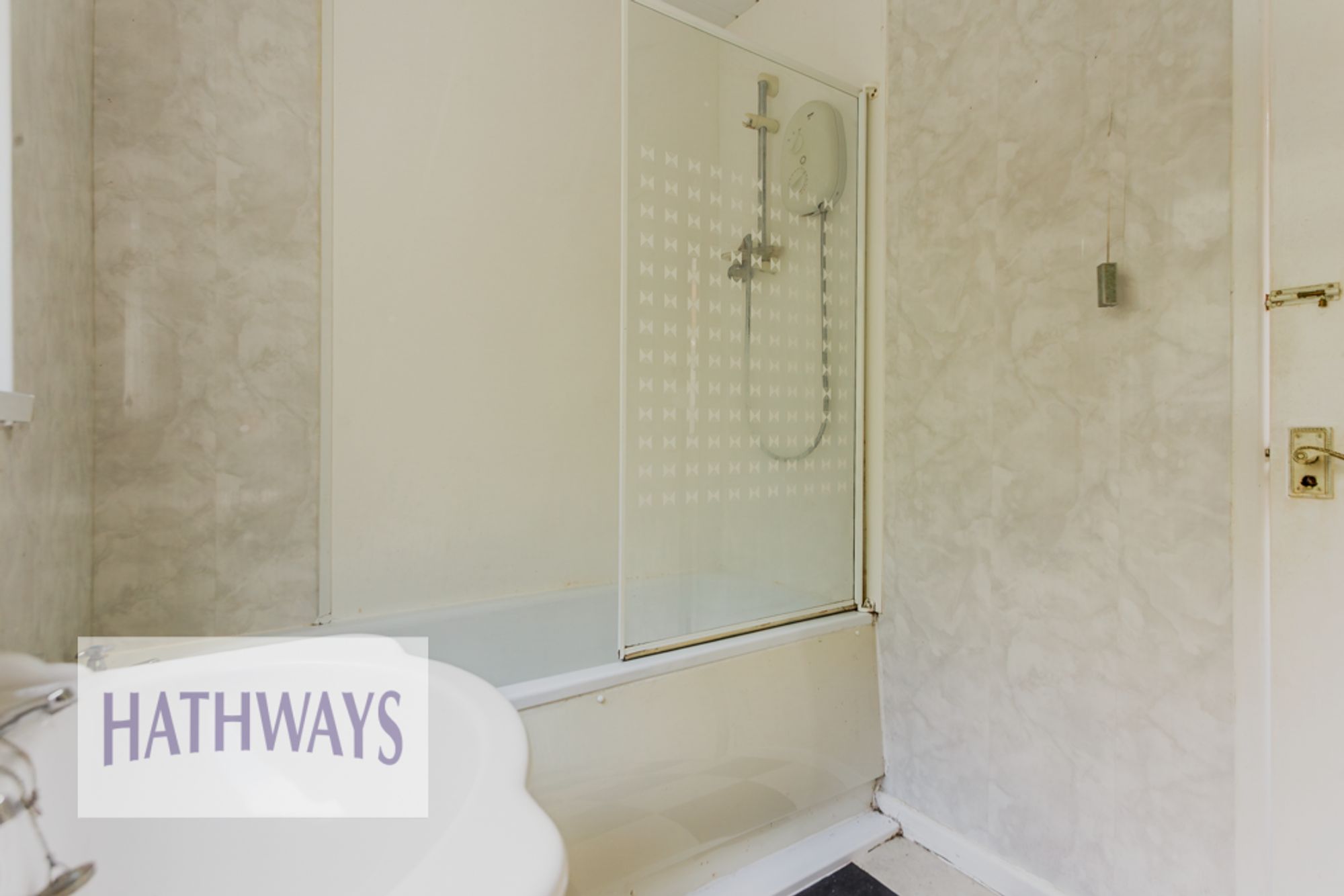 2 bed mid-terraced house for sale in Afon Llwyd Terrace, Pontypool 10