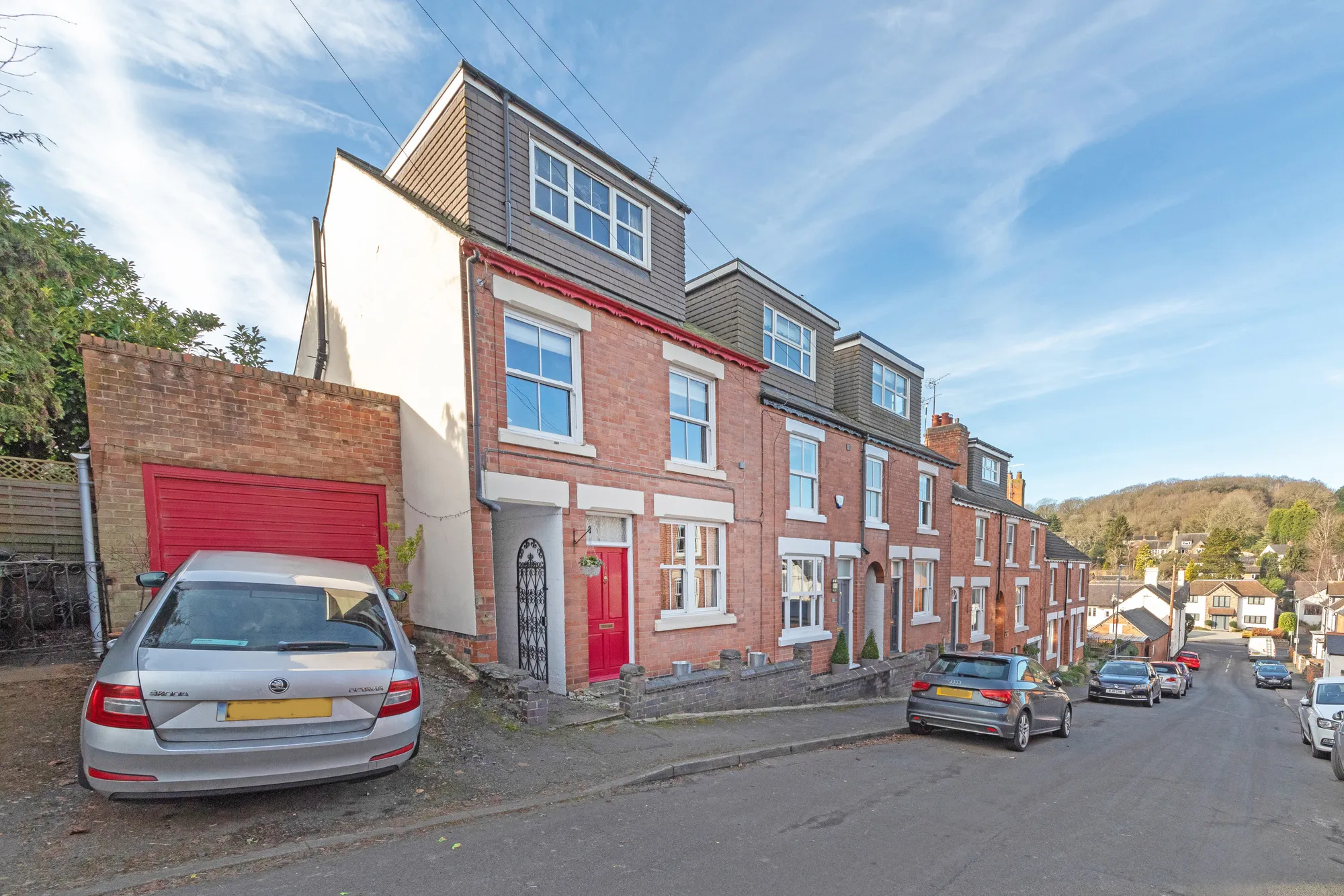 3 bed end of terrace house for sale in Victoria Road, Loughborough - Property Image 1