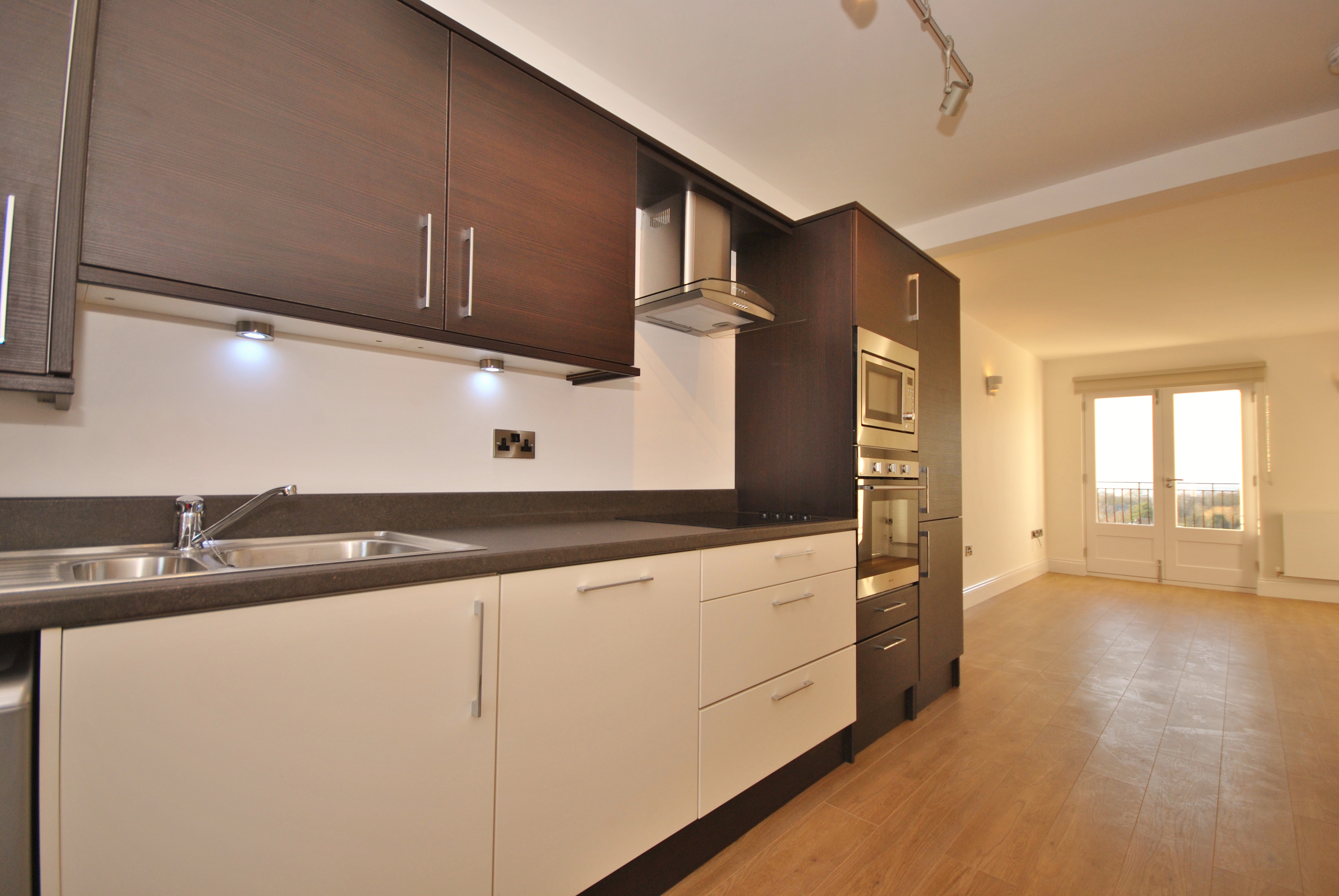 2 bed apartment to rent in The Ropewalk  - Property Image 2
