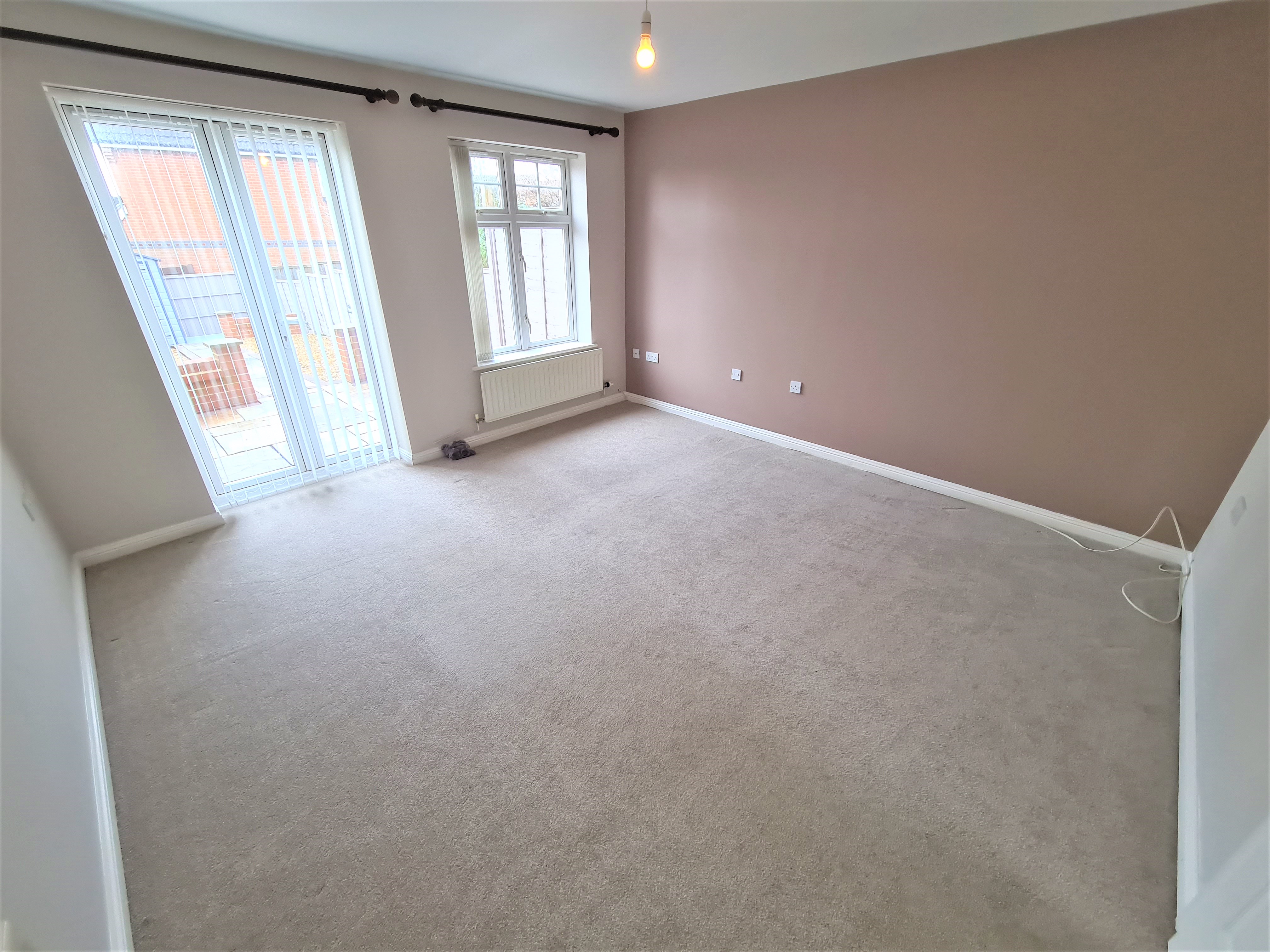 2 bed house to rent in Goldcrest Close  - Property Image 3