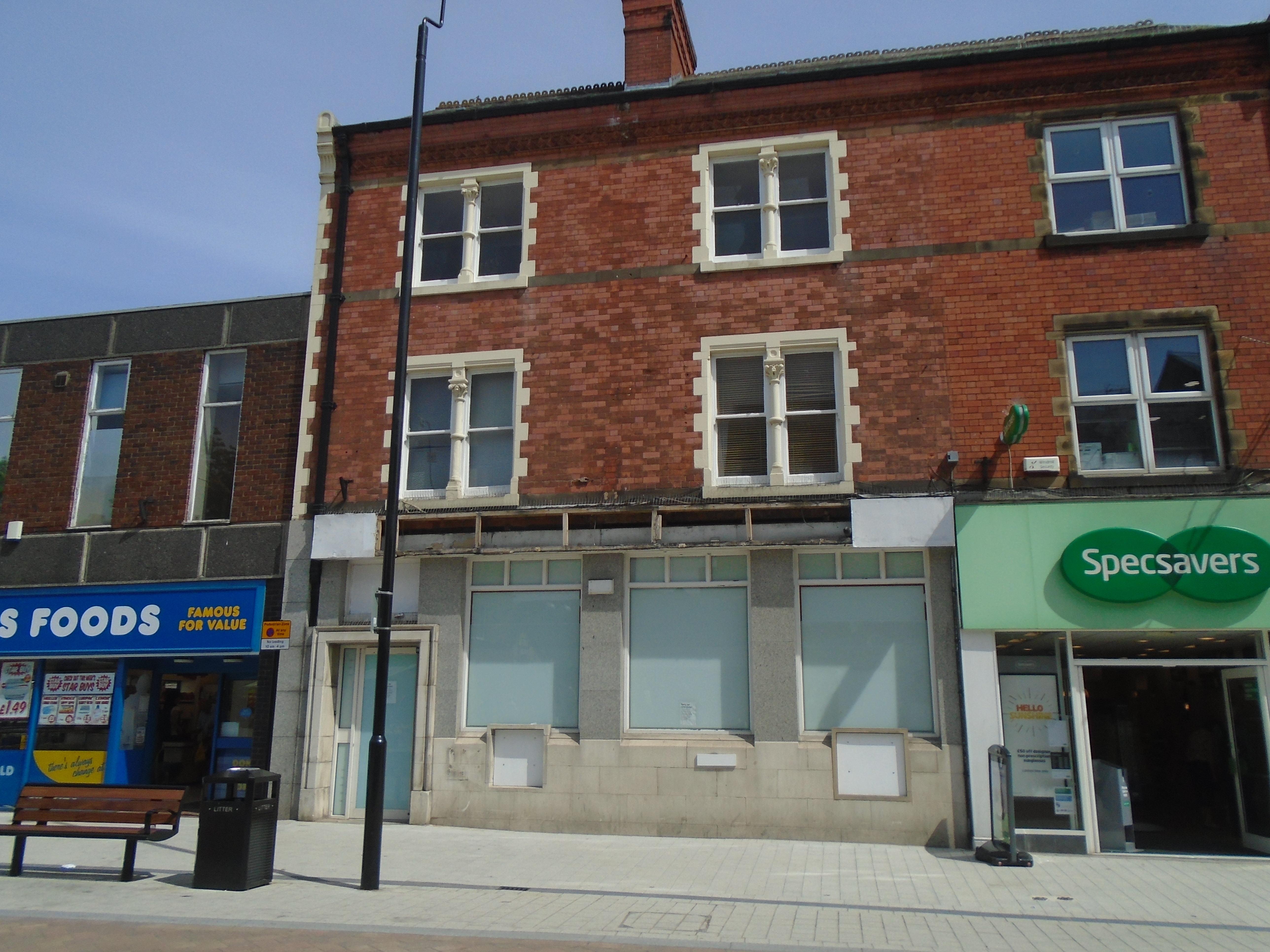 Commercial property to rent in High Street, Hucknall - Property Image 1