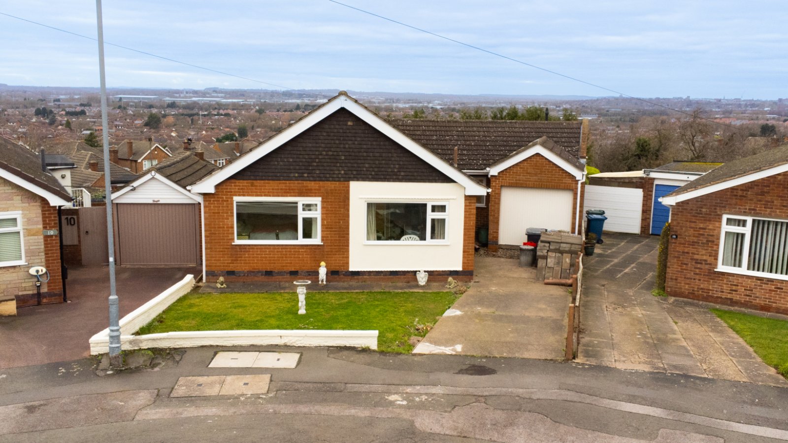 2 bed bungalow for sale in Stanhome Square, West Bridgford  - Property Image 1