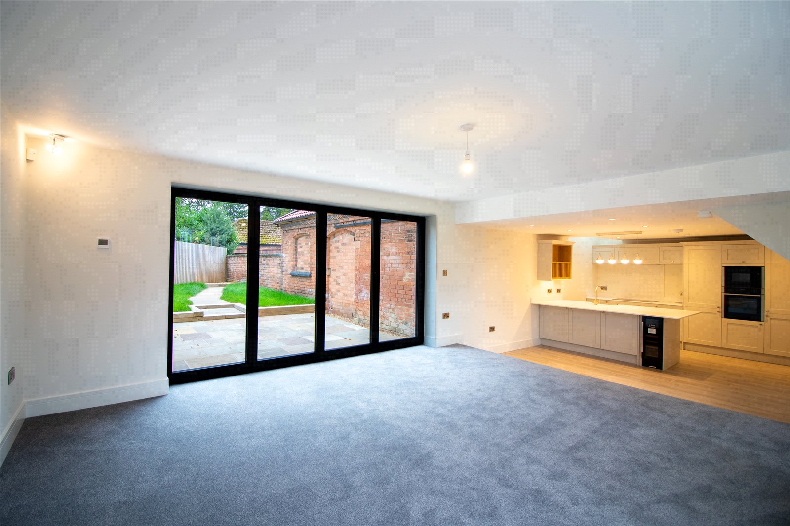 3 bed house for sale in Blackbird Crescent, Edwalton  - Property Image 4