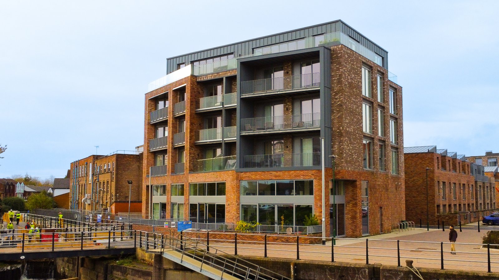 2 bed apartment for sale in Trent Bridge View, Nottingham - Property Image 1