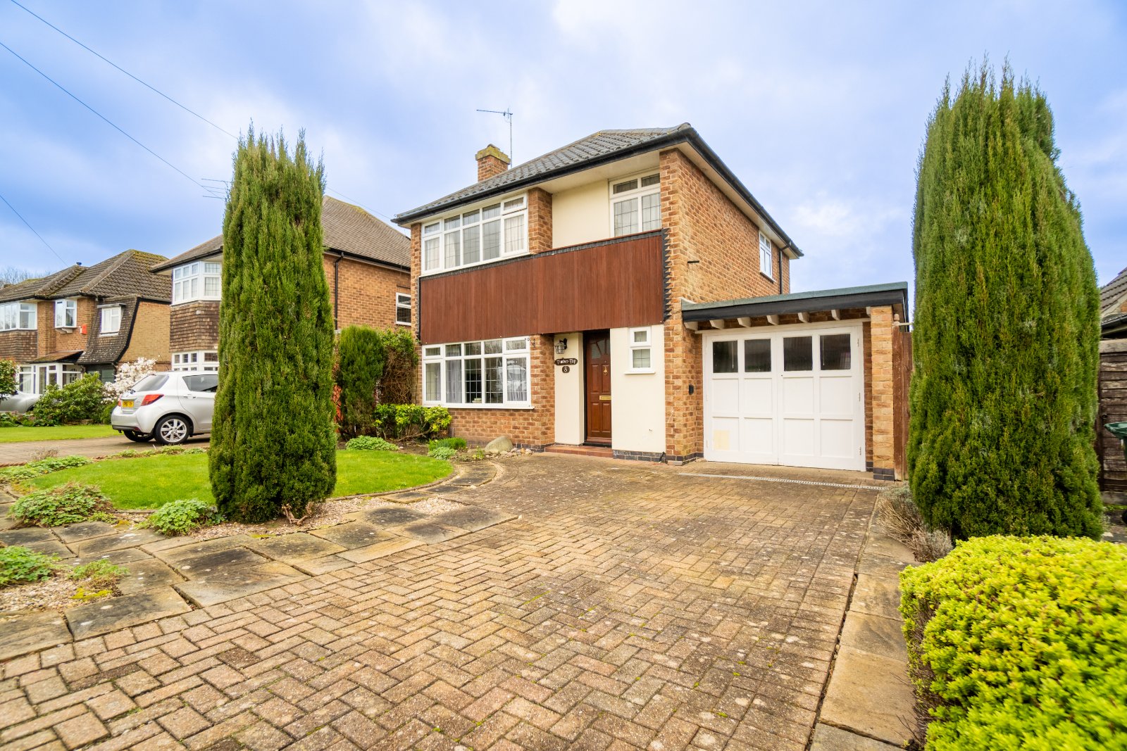3 bed house for sale in Village Close, Edwalton  - Property Image 1