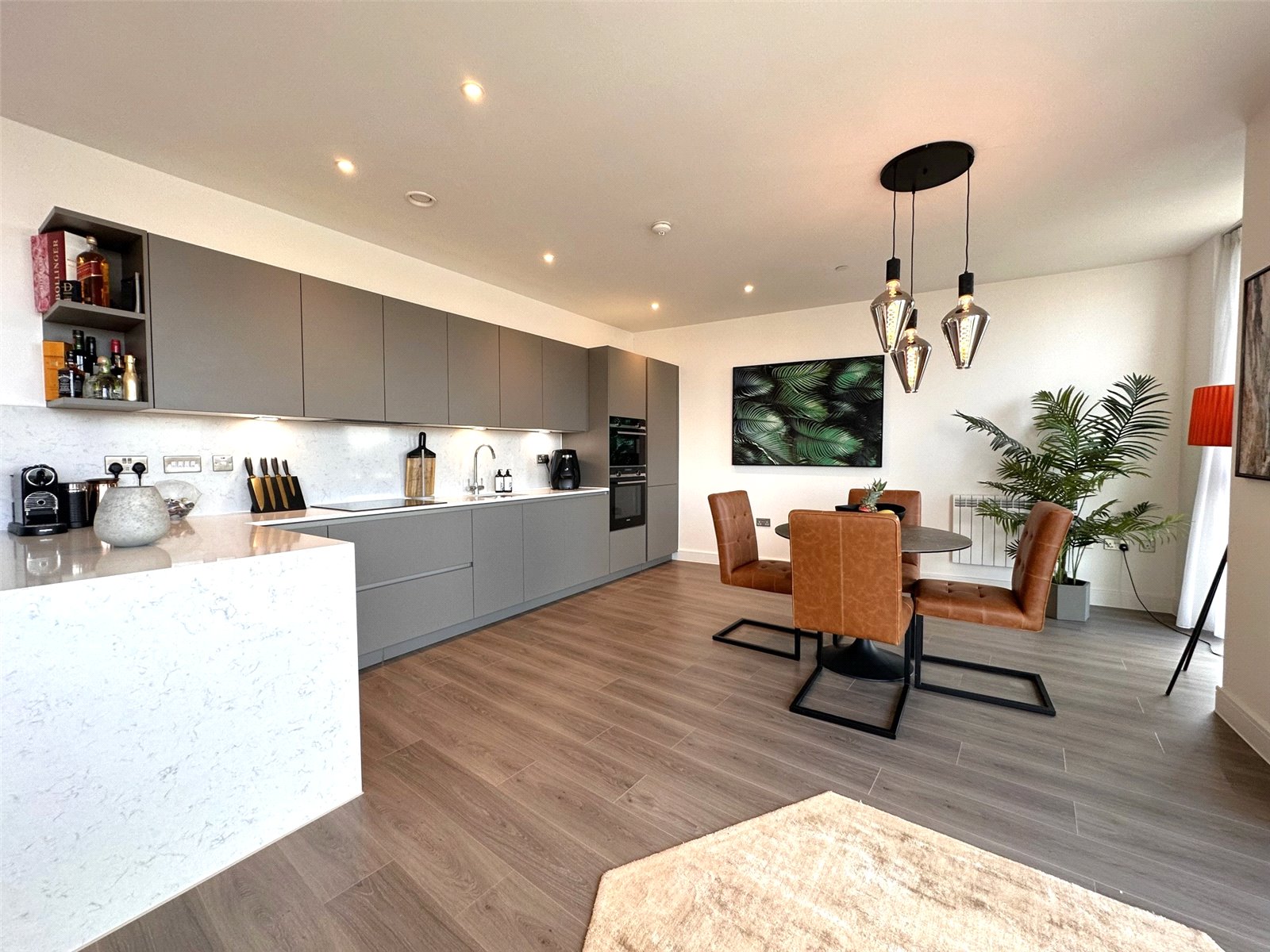 2 bed apartment for sale in Pavilion Road, West Bridgford  - Property Image 3