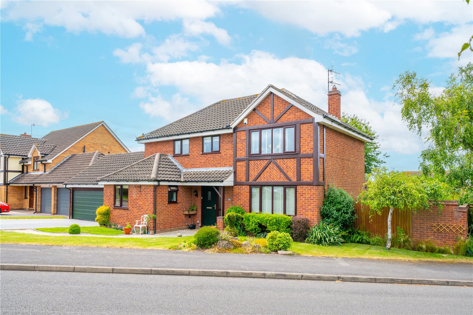 4 Bed Detached House For Sale In Walcote Drive West Bridgford Ng2