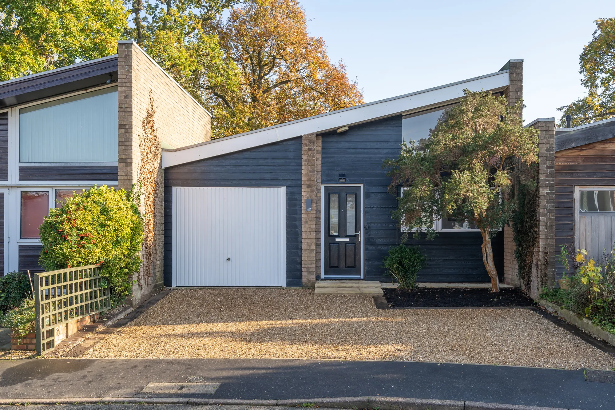 3 bed bungalow for sale in Caroline Court, Norwich  - Property Image 1