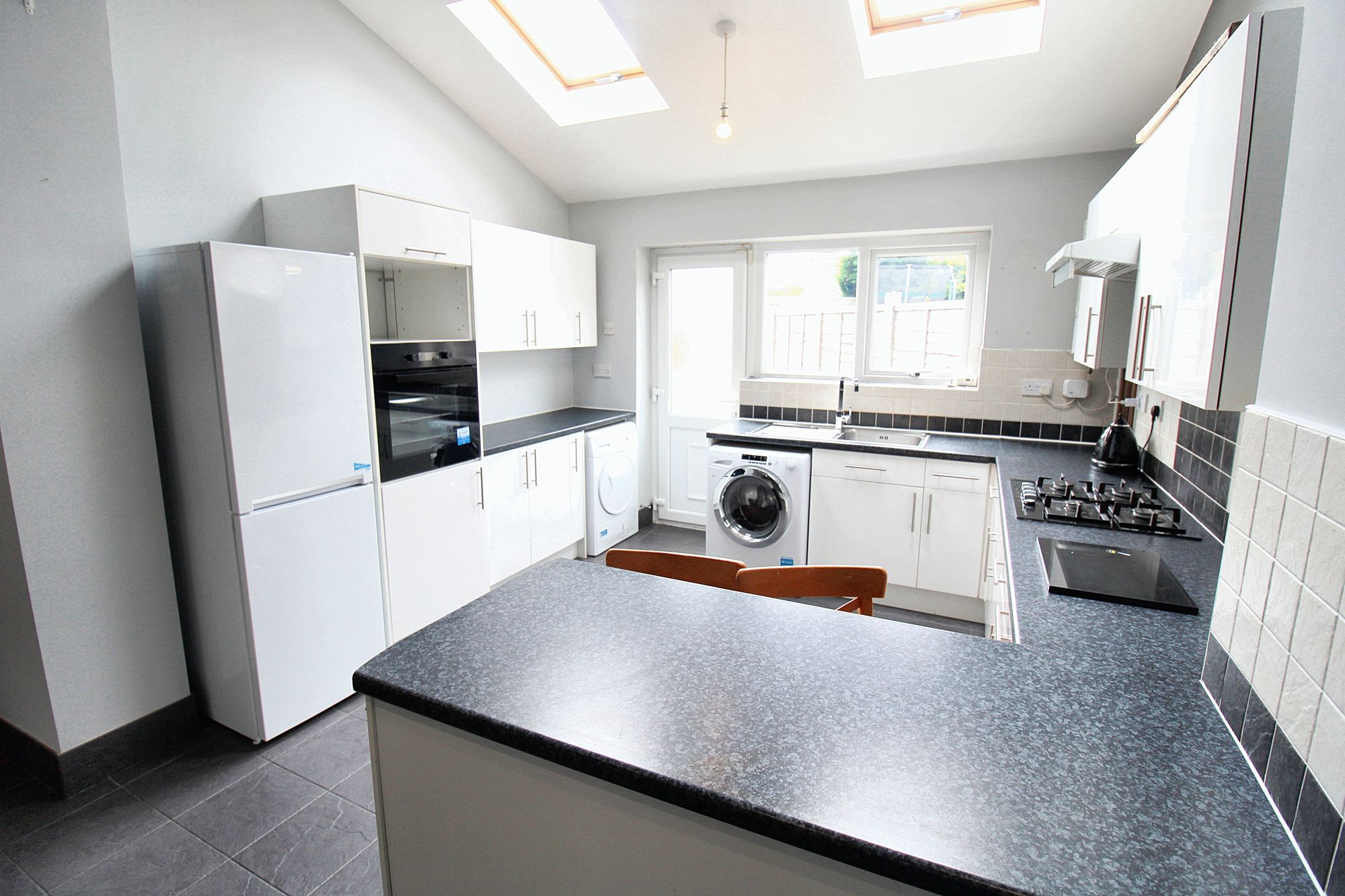 3 bed house to rent in Newmarket Road, Ashton-Under-Lyne  - Property Image 4