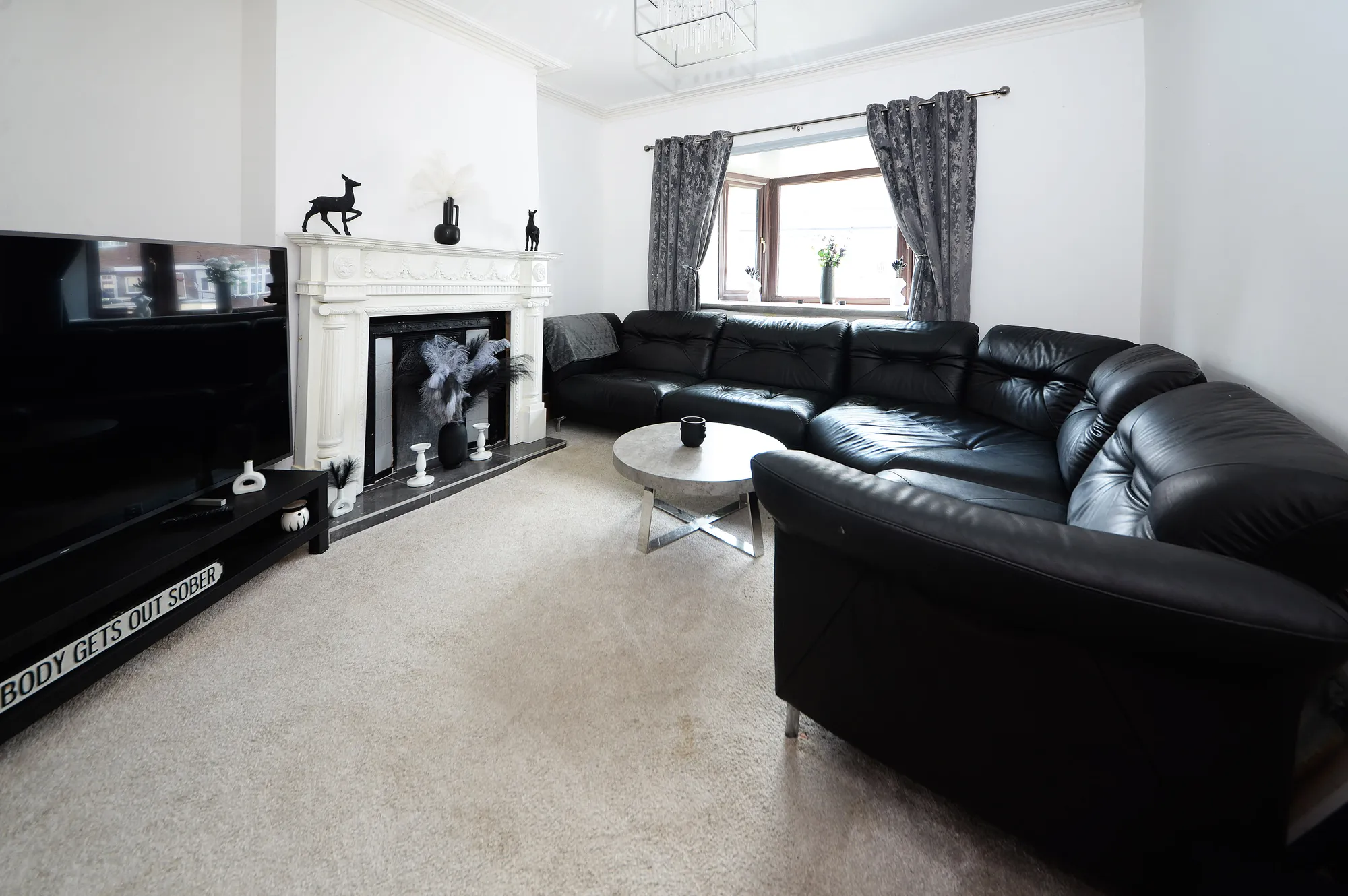 4 bed house for sale in Walker Lane, Hyde  - Property Image 3