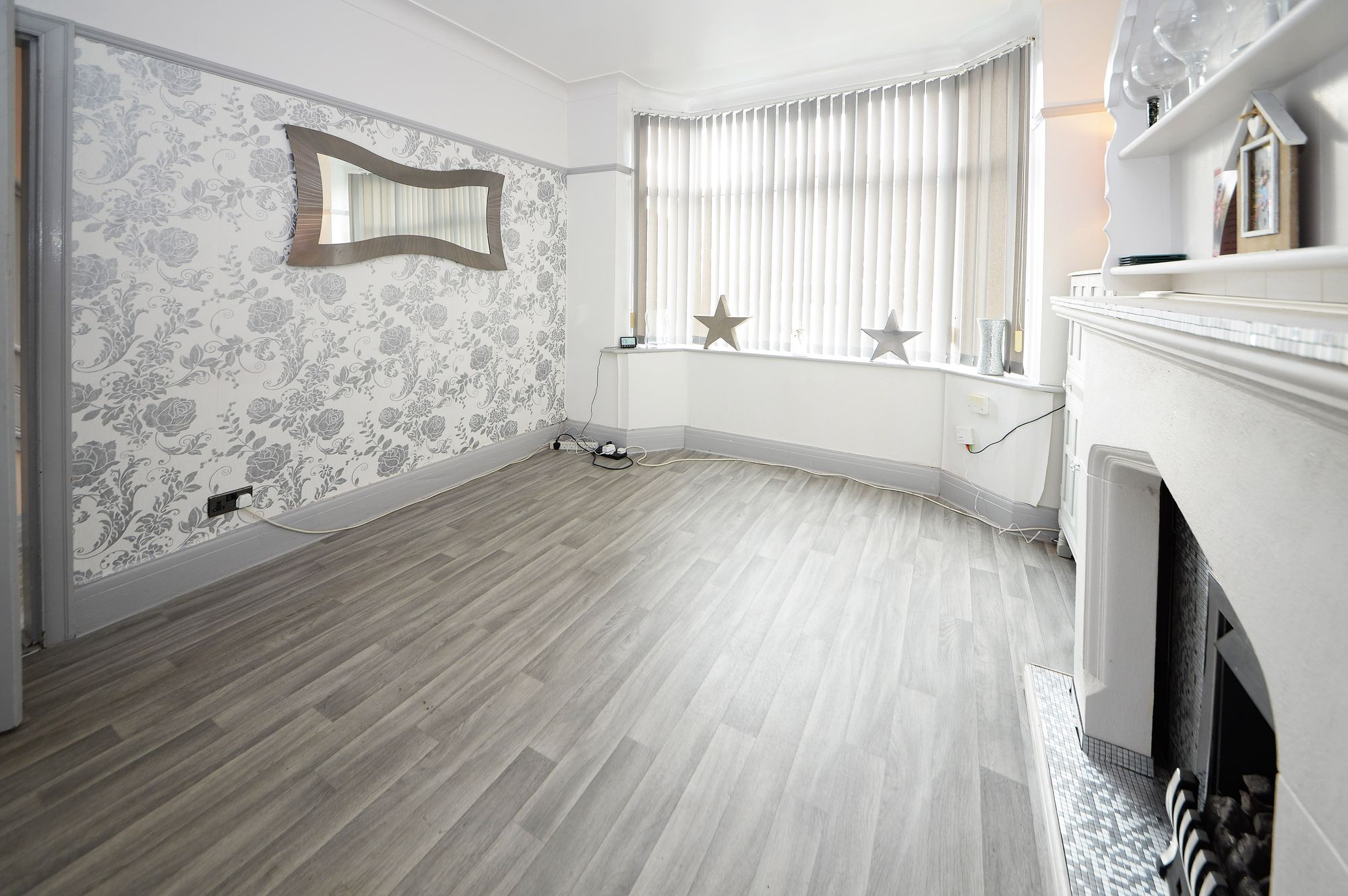 3 bed semi-detached house for sale in Circular Road, Manchester  - Property Image 5