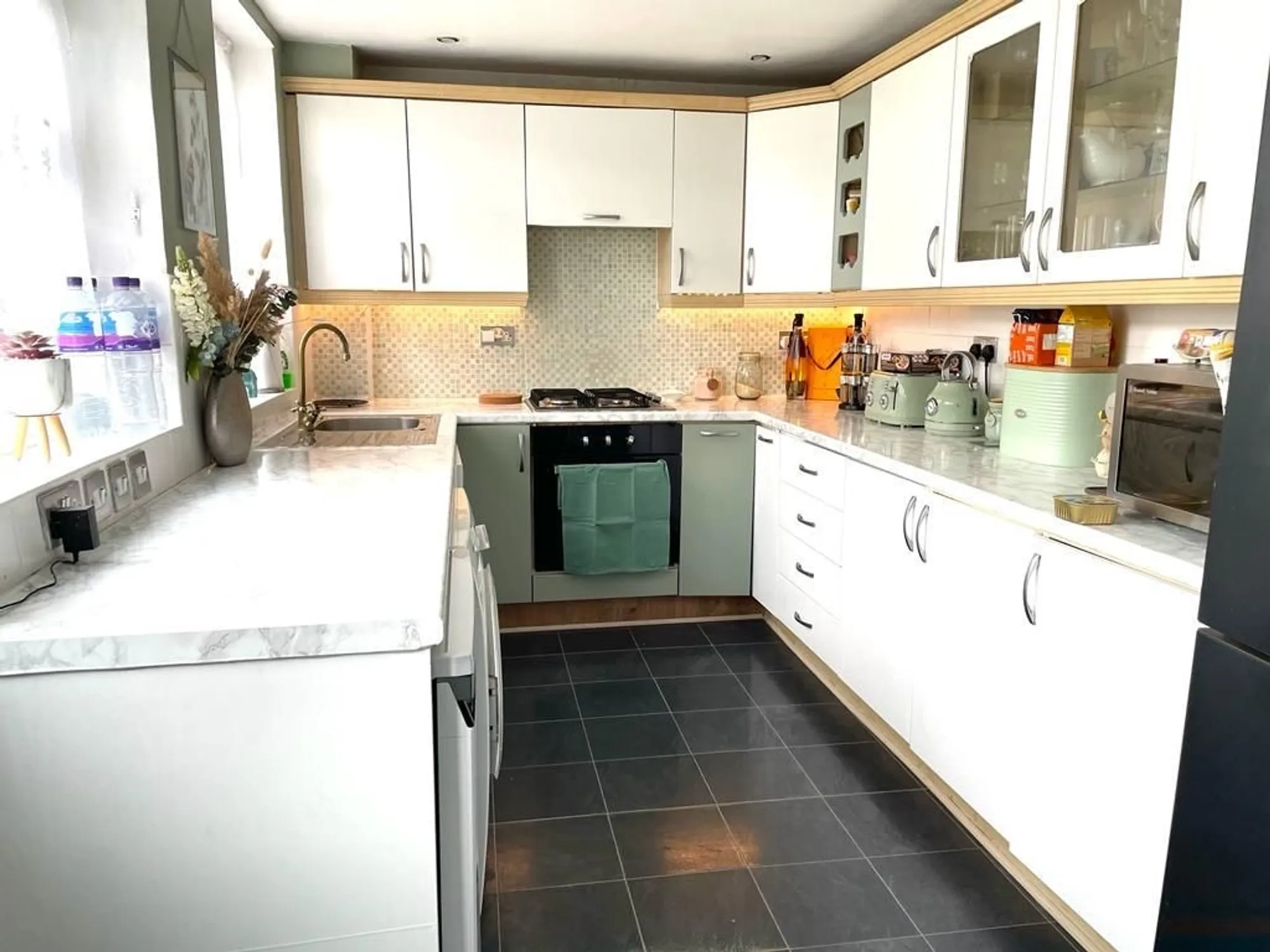 3 bed semi-detached house for sale in West Drive, Manchester  - Property Image 8