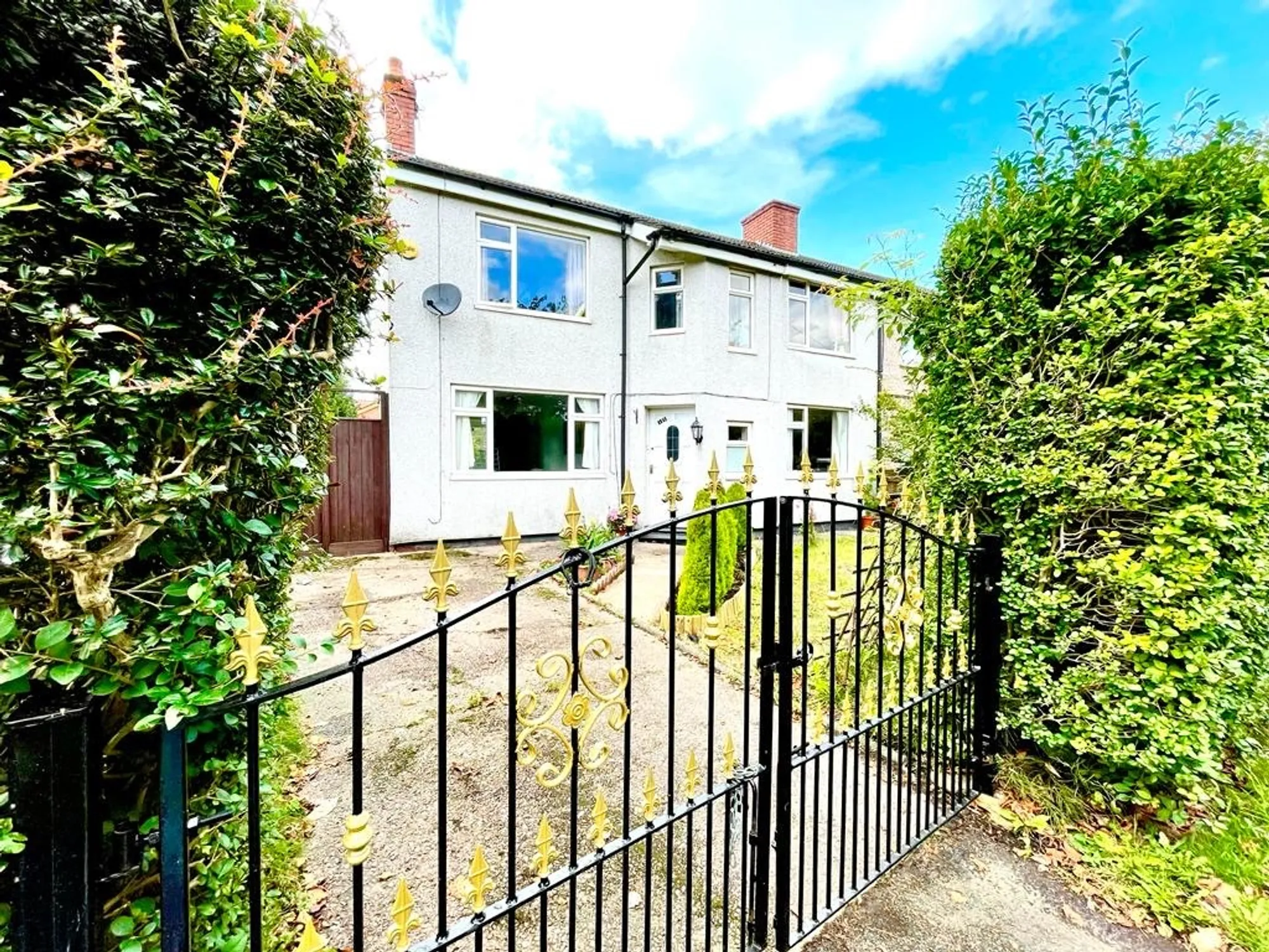 3 bed semi-detached house for sale in West Drive, Manchester  - Property Image 25