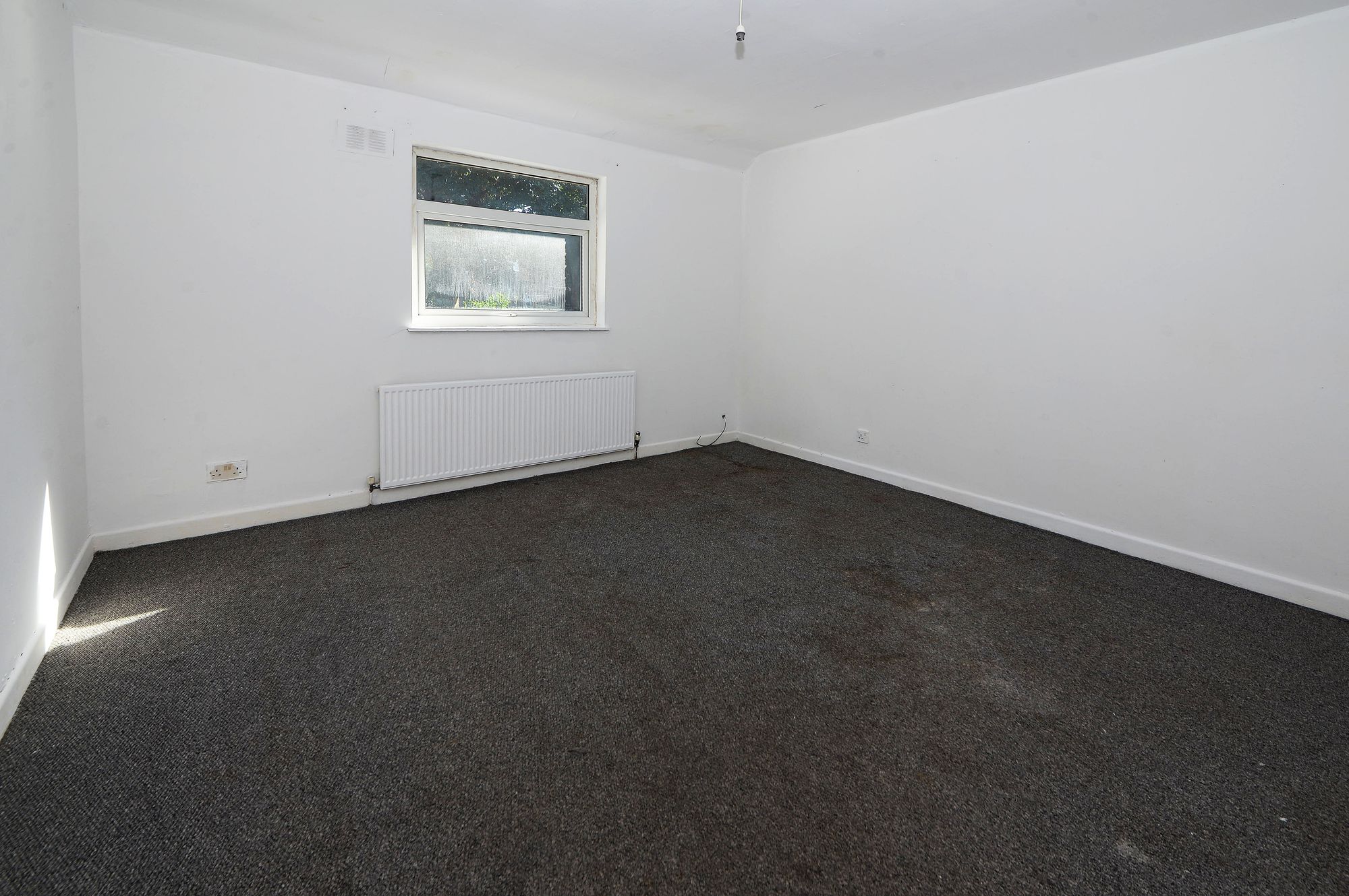 2 bed house to rent in Windsor Drive, Dukinfield  - Property Image 13