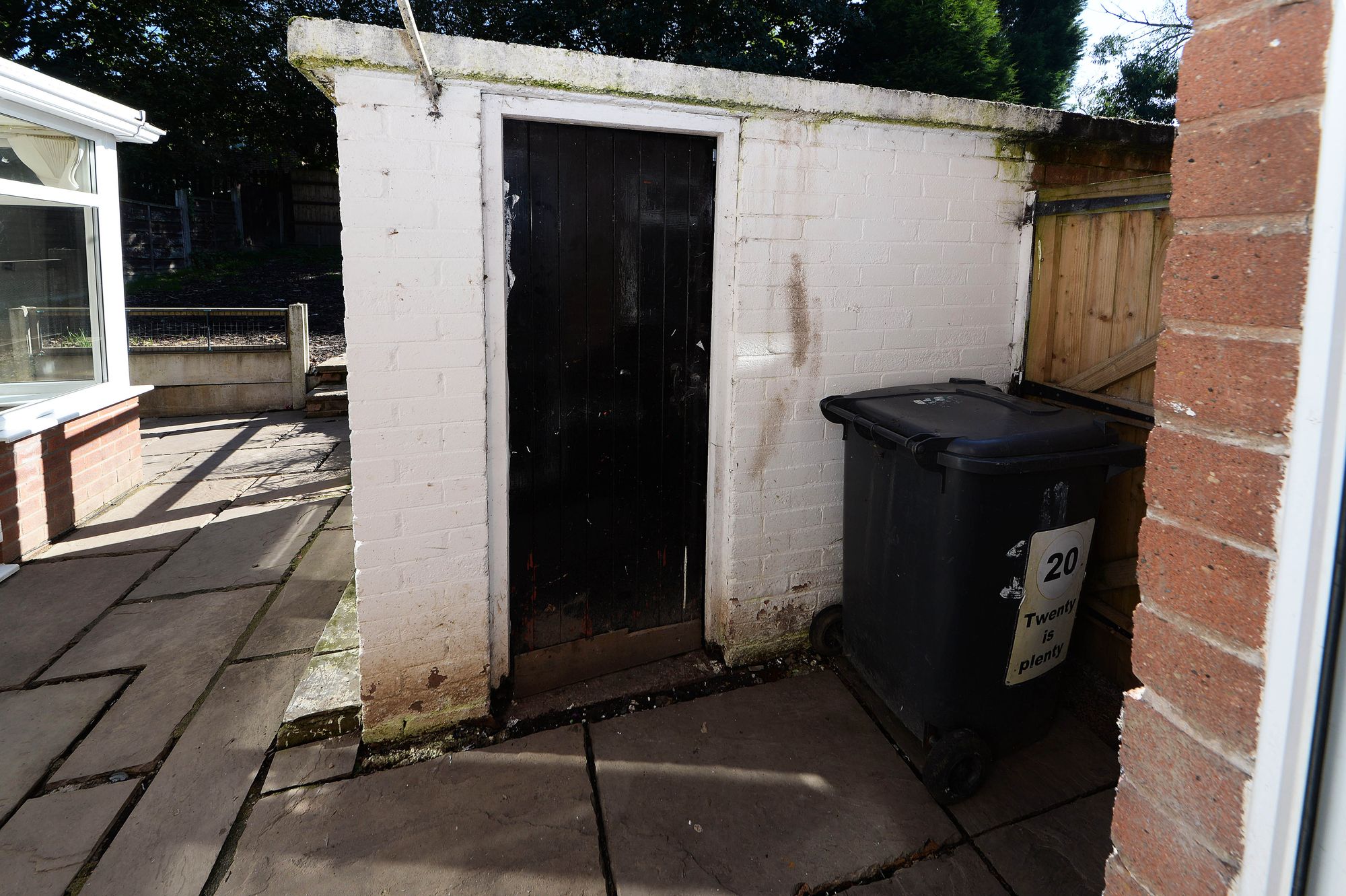 2 bed mid-terraced house for sale in Windsor Drive, Dukinfield  - Property Image 19