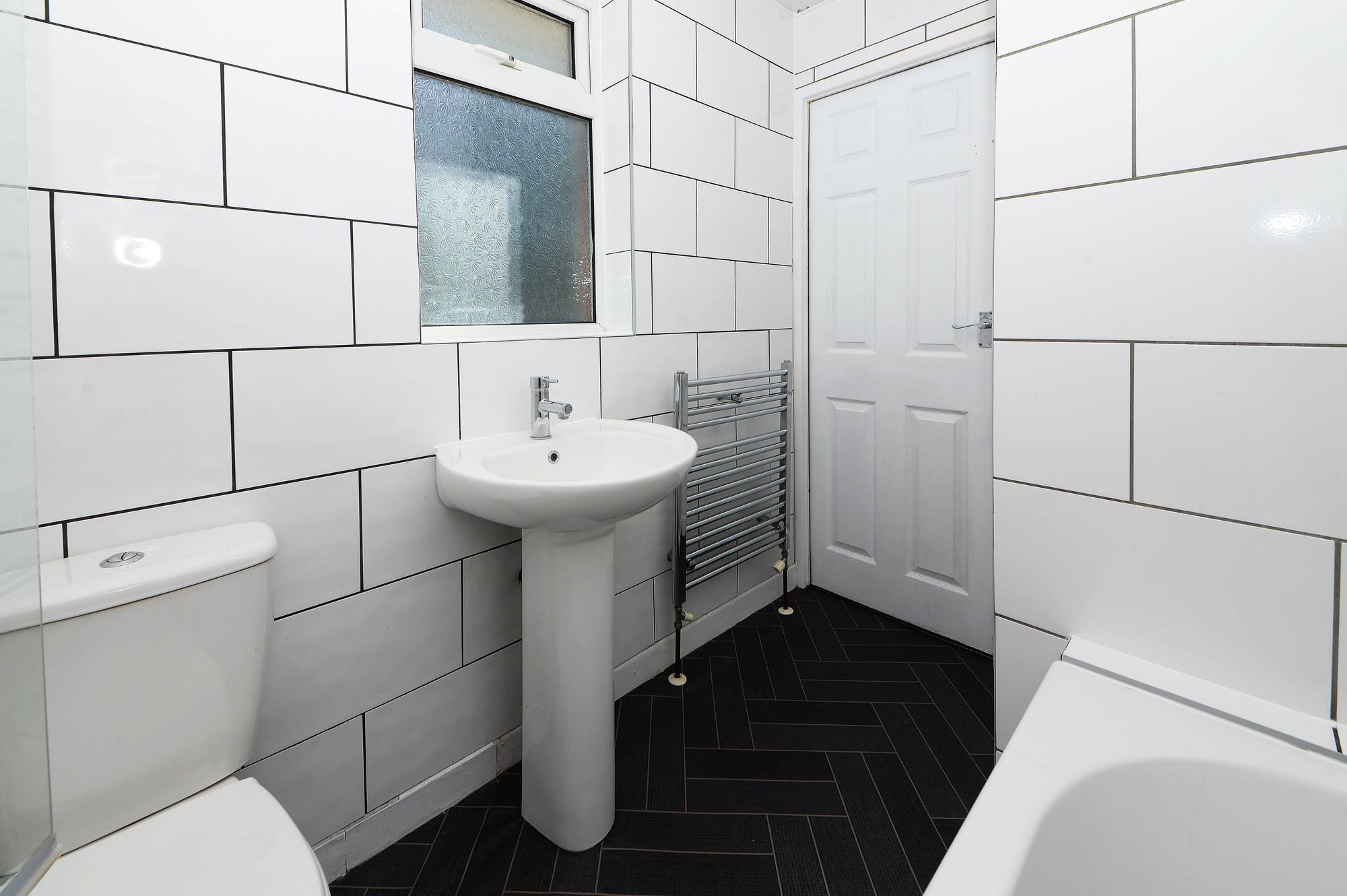 2 bed mid-terraced house for sale in Windsor Drive, Dukinfield  - Property Image 18