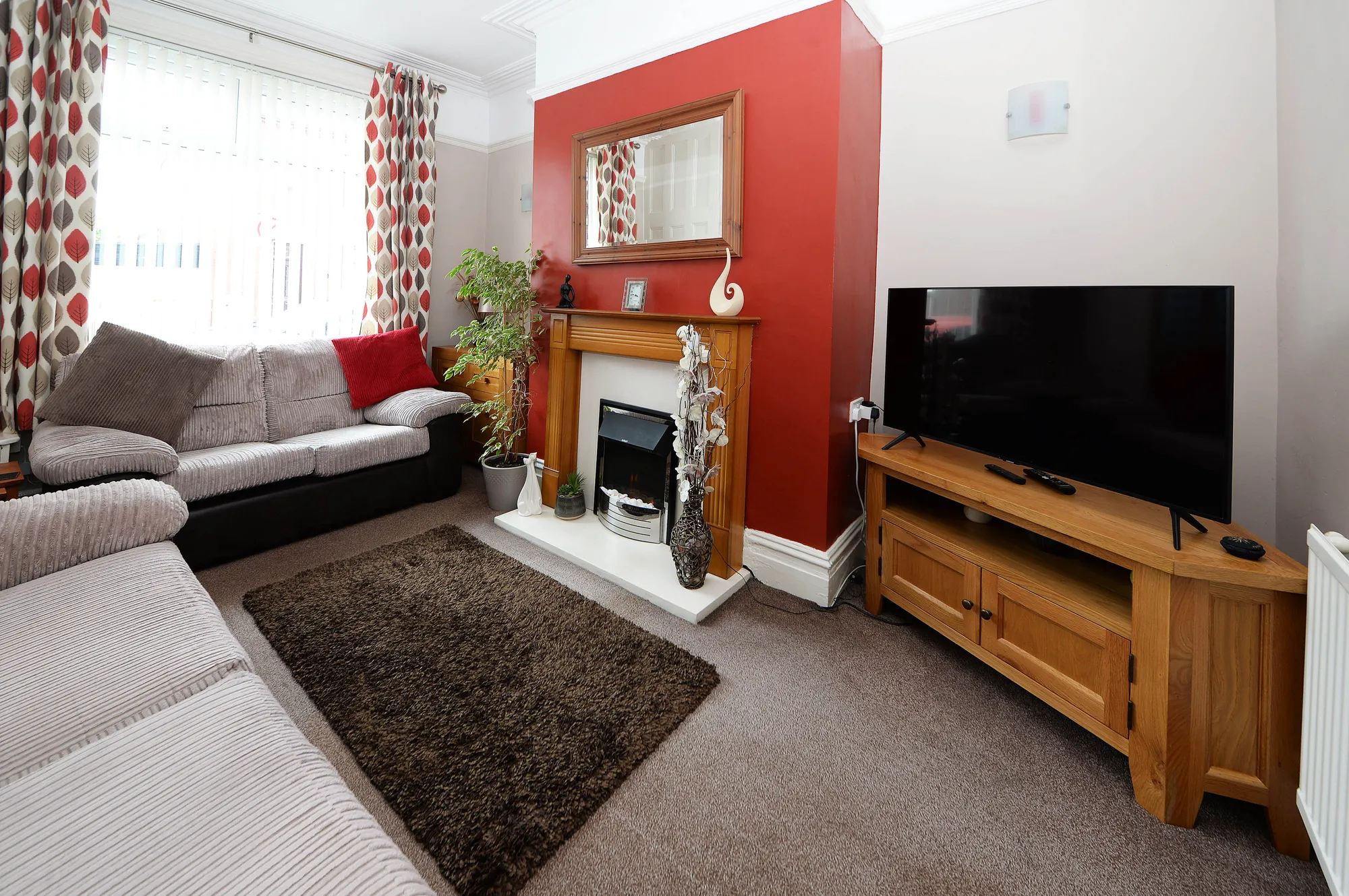 2 bed house for sale in Smallshaw Lane, Ashton-Under-Lyne  - Property Image 4