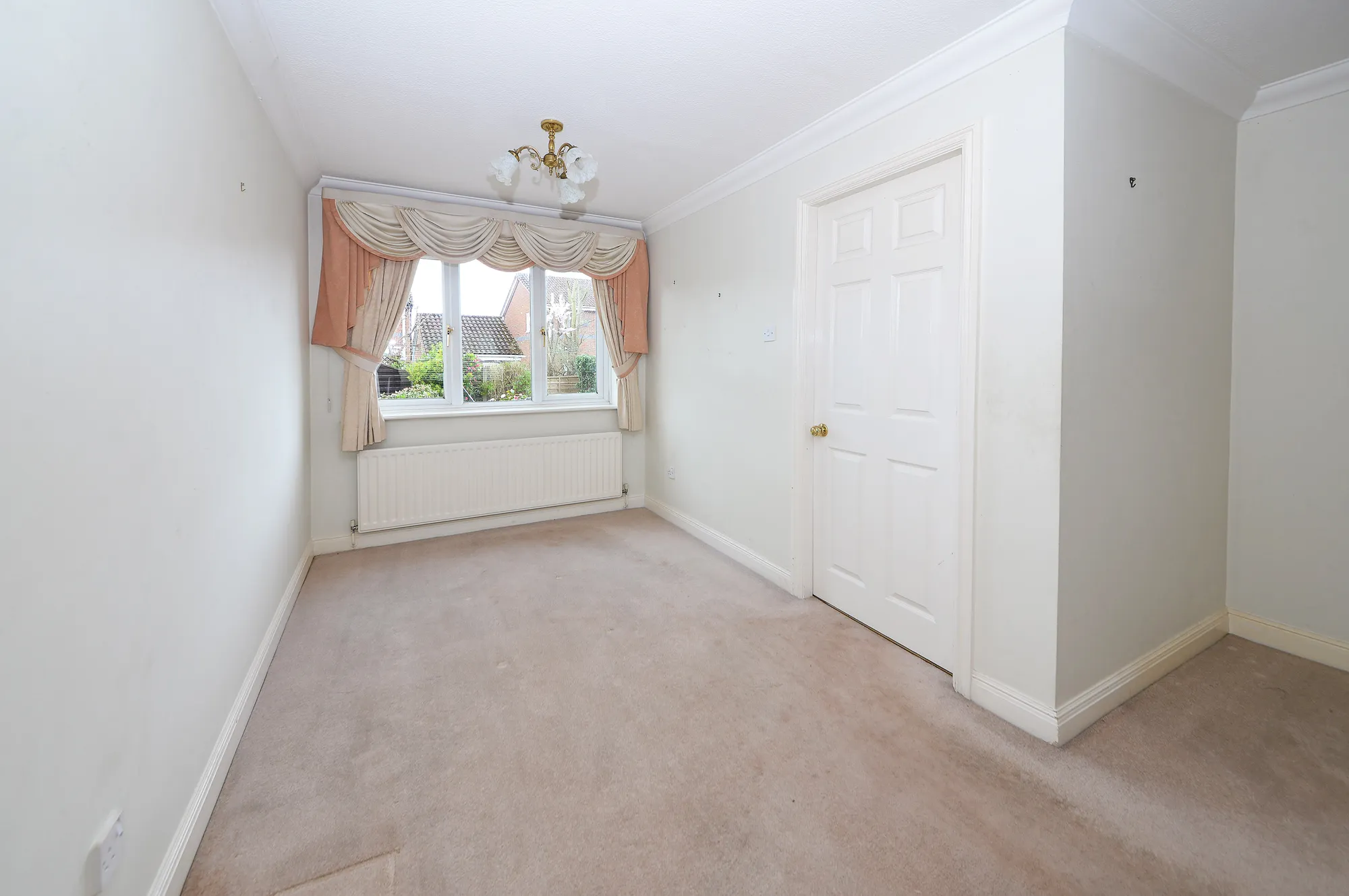 4 bed detached house for sale in Canterbury Close, Dukinfield  - Property Image 11