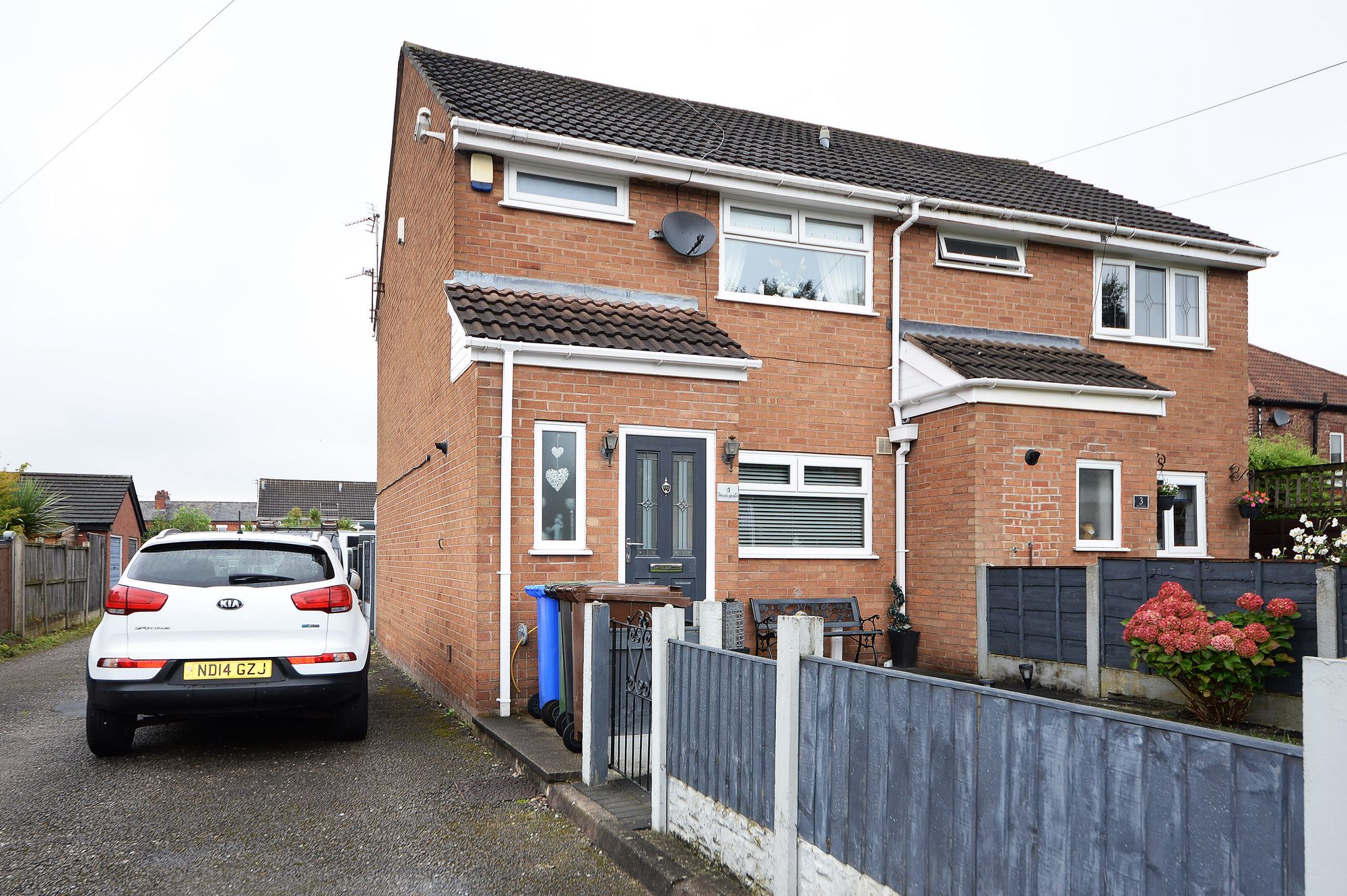 3 bed semi-detached house for sale in Arras Grove, Manchester  - Property Image 31