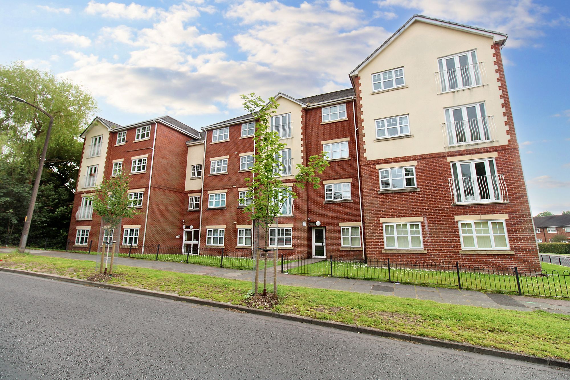 2 bed apartment for sale in Wordsworth Road, Manchester  - Property Image 1