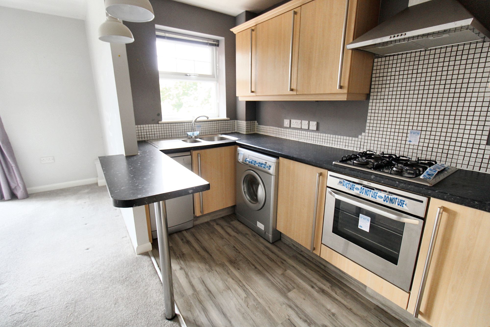 2 bed apartment for sale in Wordsworth Road, Manchester  - Property Image 9