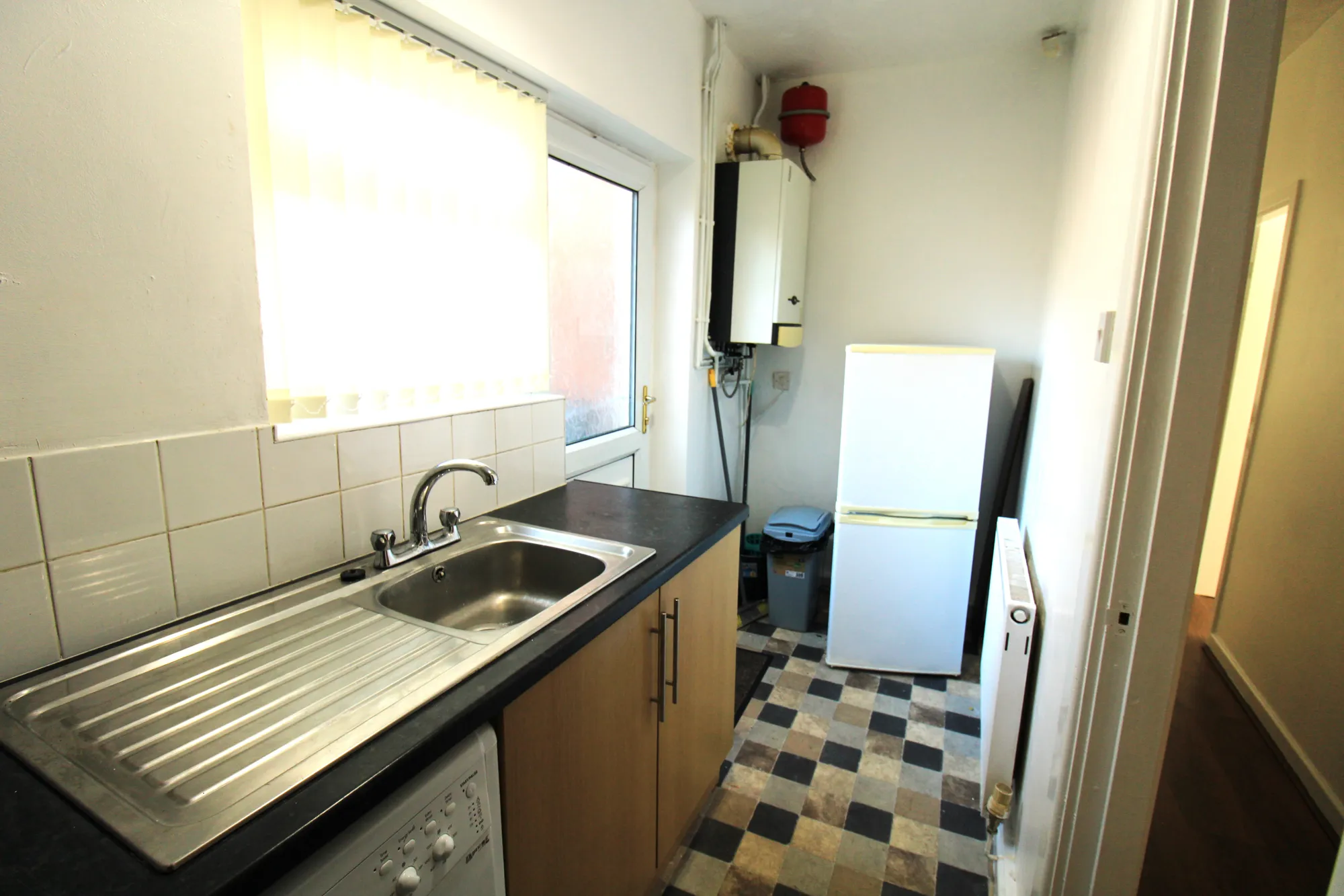2 bed apartment to rent in Whiteacre Road, Ashton-Under-Lyne  - Property Image 6