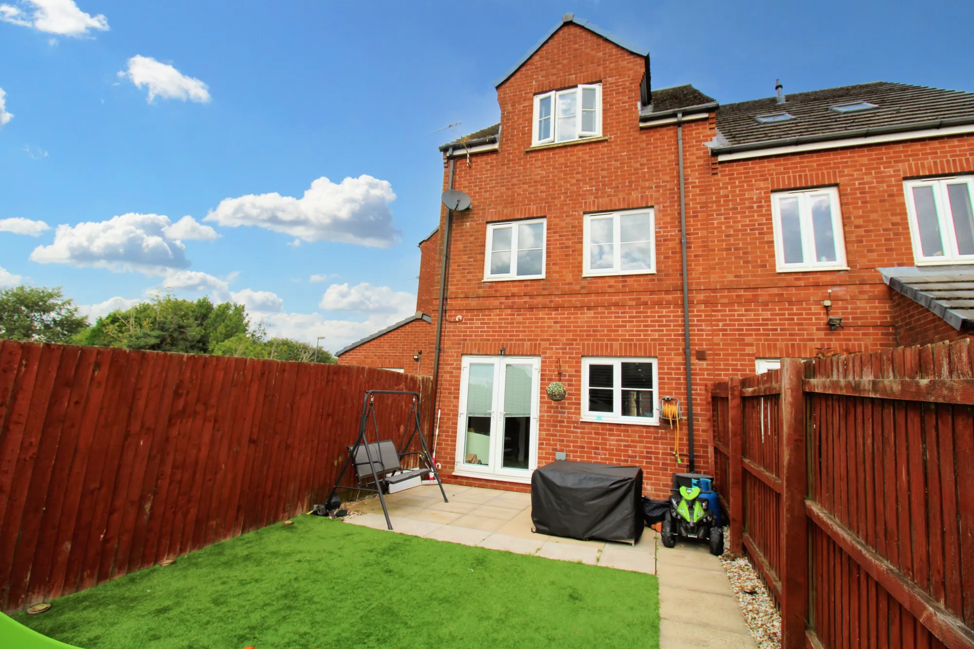 4 bed terraced house for sale in Windmill Close, Oldham  - Property Image 18