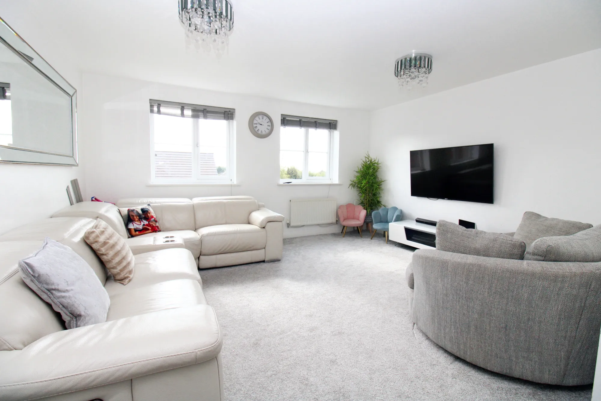 4 bed terraced house for sale in Windmill Close, Oldham  - Property Image 9