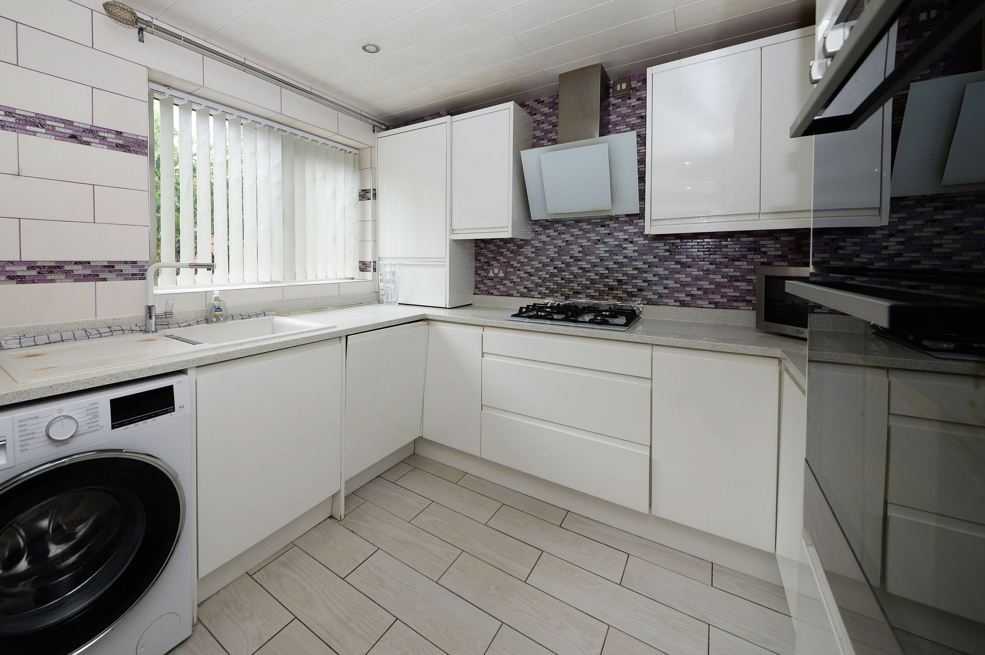 4 bed semi-detached house for sale in Taunton Lawns, Ashton-Under-Lyne  - Property Image 7