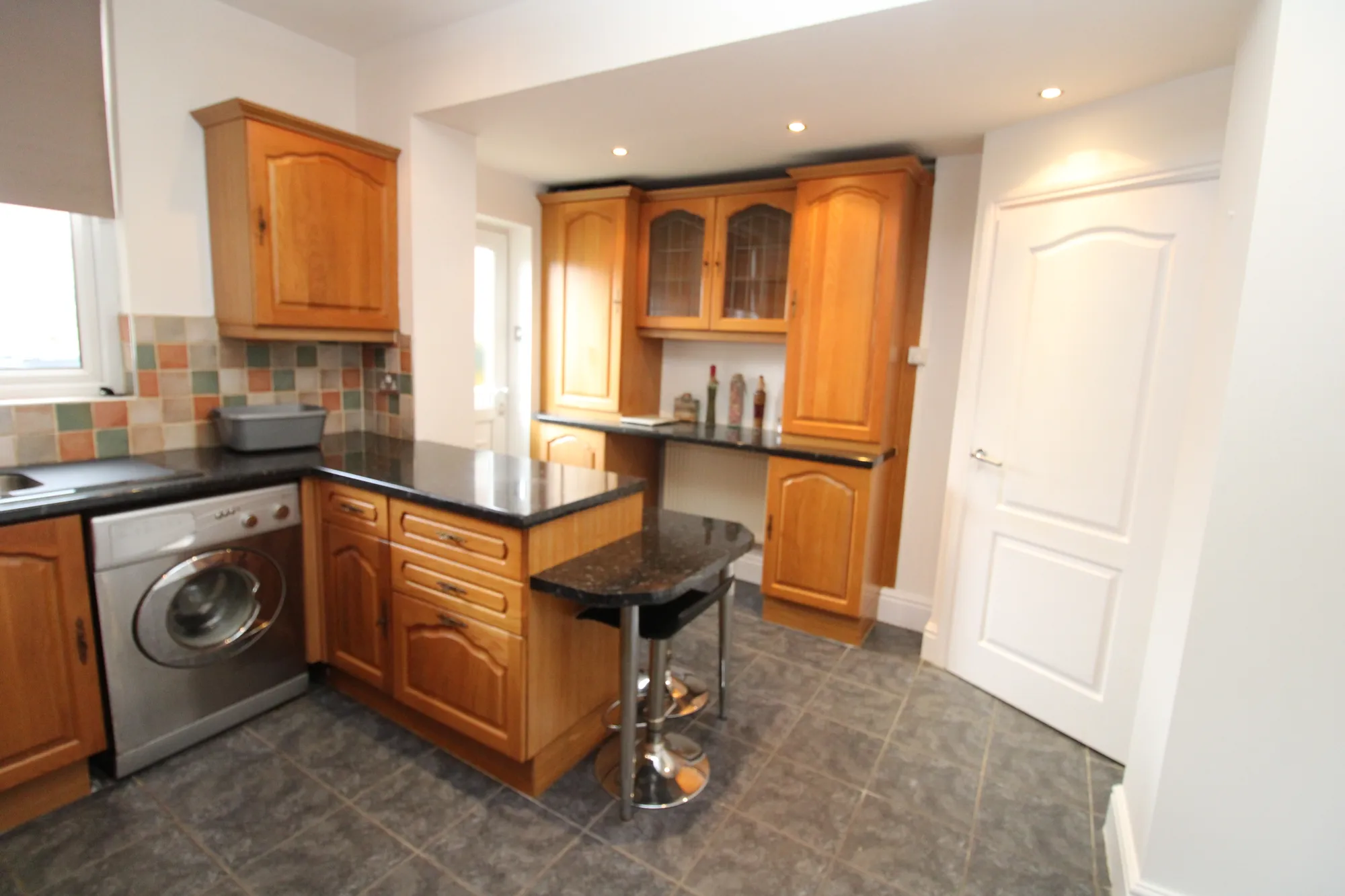 2 bed mid-terraced house to rent in Taunton Road, Ashton-Under-Lyne  - Property Image 4