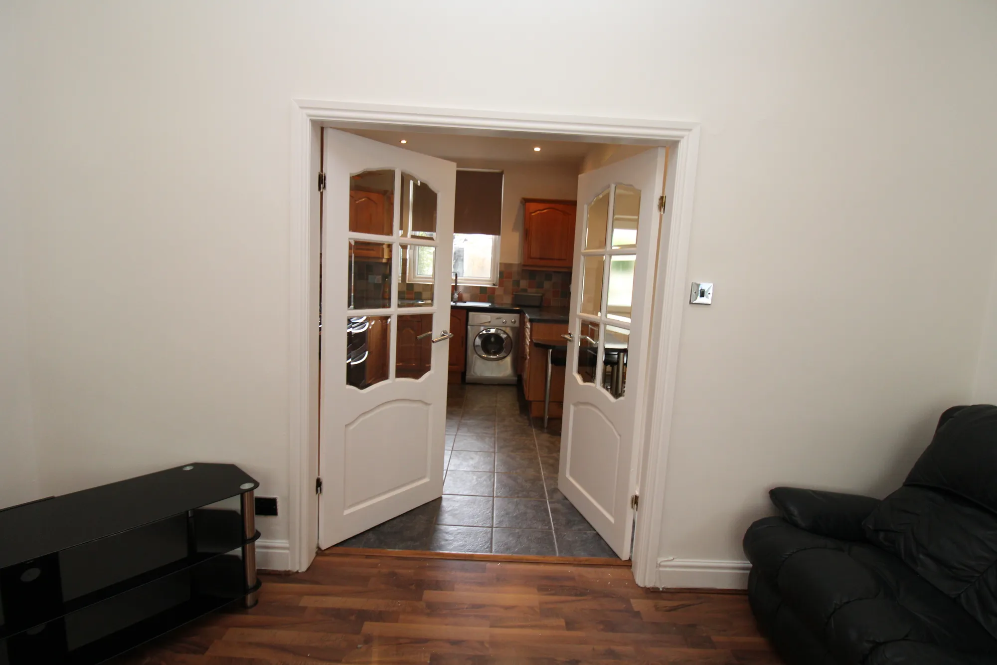 2 bed mid-terraced house to rent in Taunton Road, Ashton-Under-Lyne  - Property Image 5