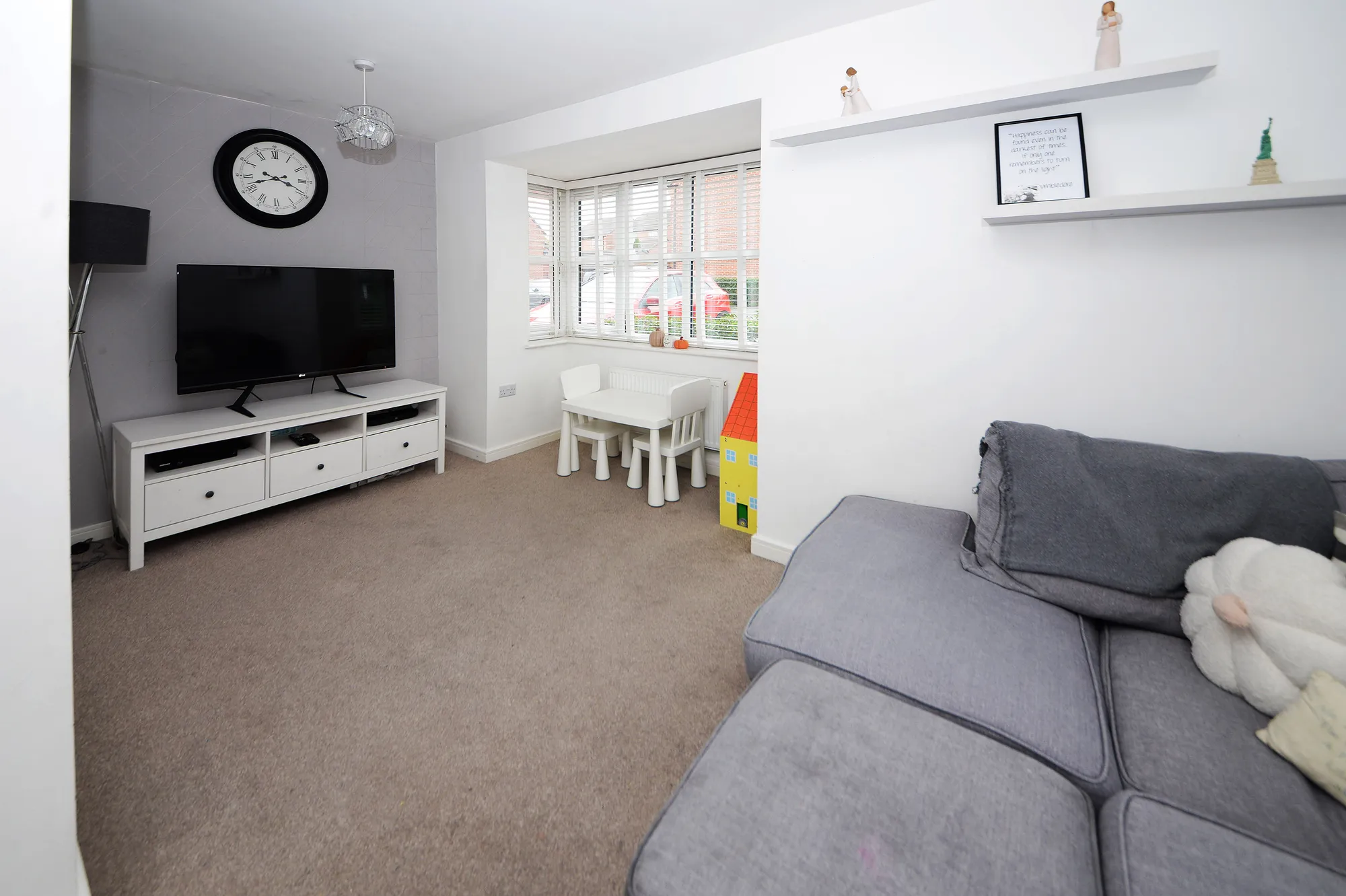 3 bed semi-detached house for sale in Peak Forest Close, Hyde  - Property Image 4