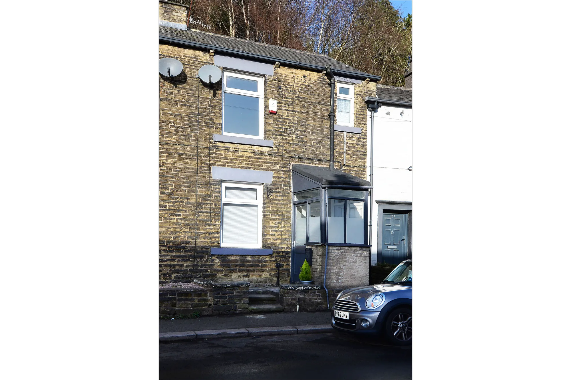 2 bed mid-terraced house to rent in Stockport Road, Ashton-Under-Lyne  - Property Image 2