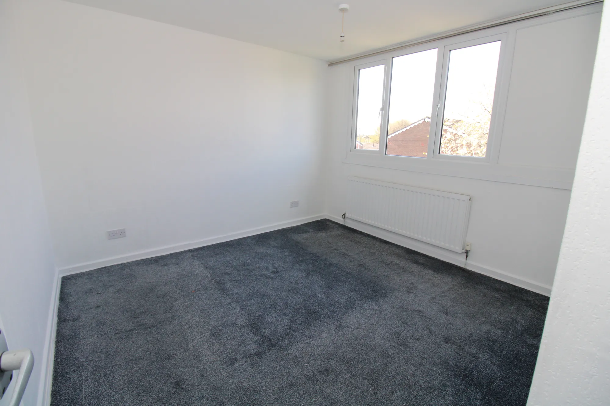 3 bed terraced house to rent in Middle Green, Ashton-Under-Lyne  - Property Image 7