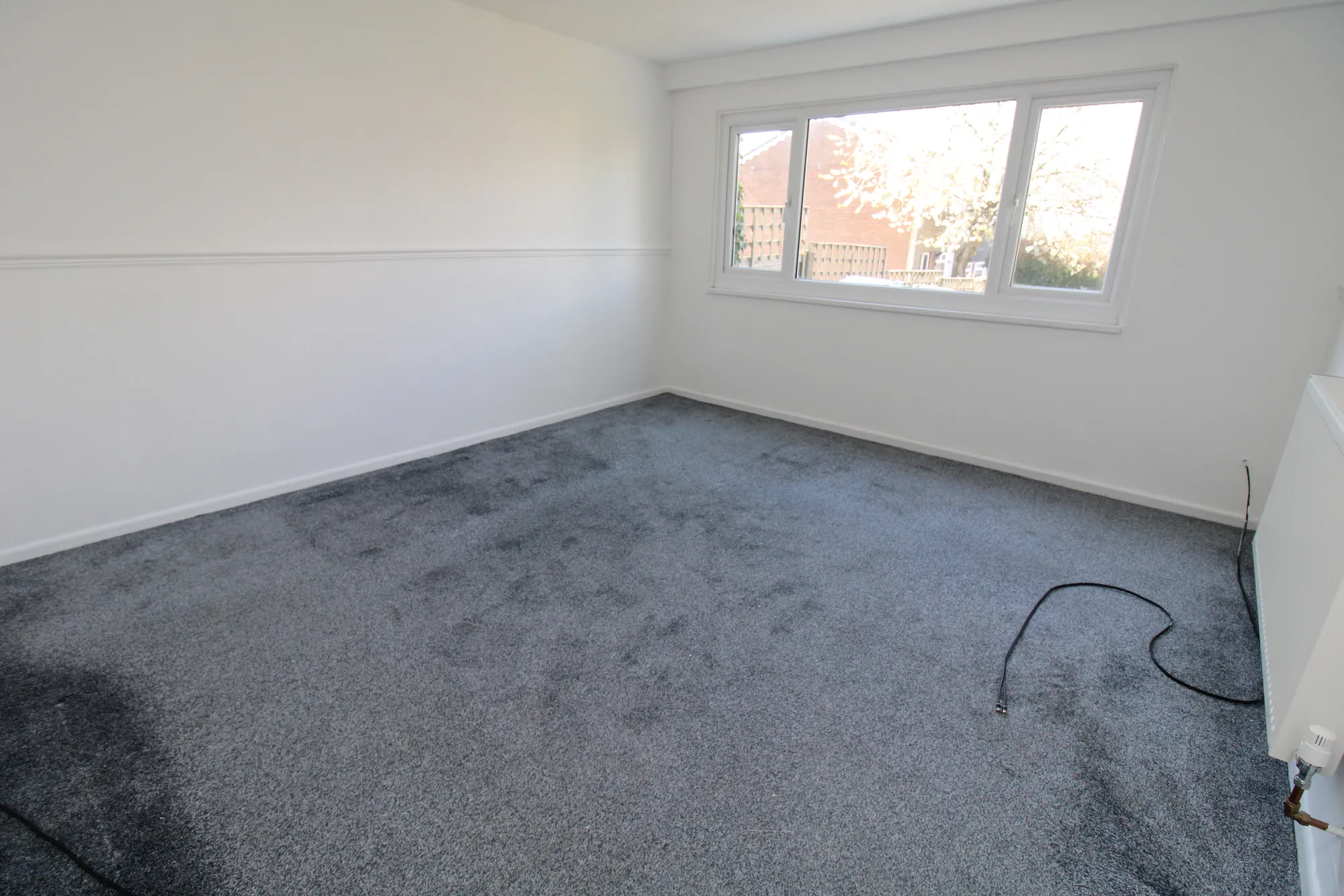 3 bed terraced house to rent in Middle Green, Ashton-Under-Lyne  - Property Image 2
