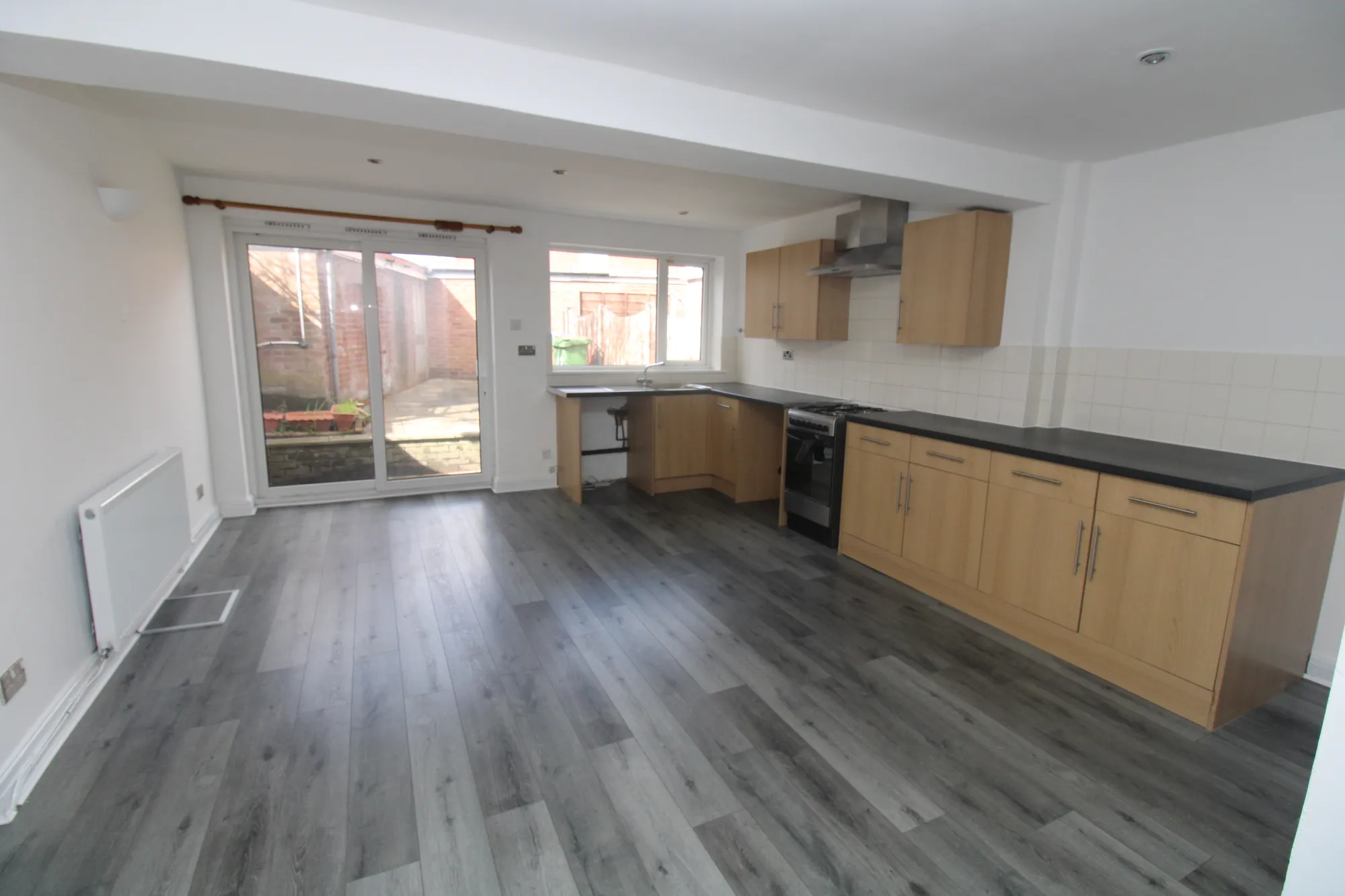 3 bed mid-terraced house to rent in Marlborough Street, Ashton-Under-Lyne  - Property Image 7