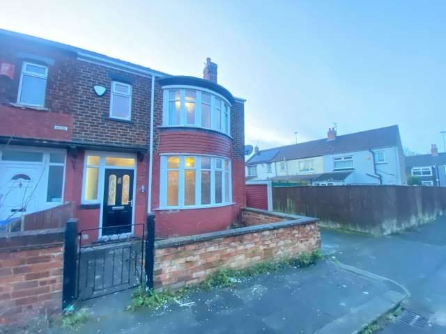 3 bed semi-detached house to rent in Lydbrook Road, Middlesbrough - Property Image 1