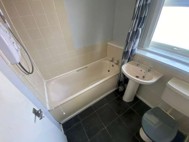 4 bed terraced house to rent in Bowhill Way, Cleveland  - Property Image 7