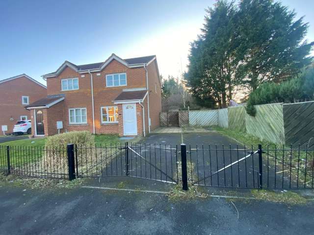 2 bed semi-detached house to rent in Hive Close, Stockton-on-Tees - Property Image 1